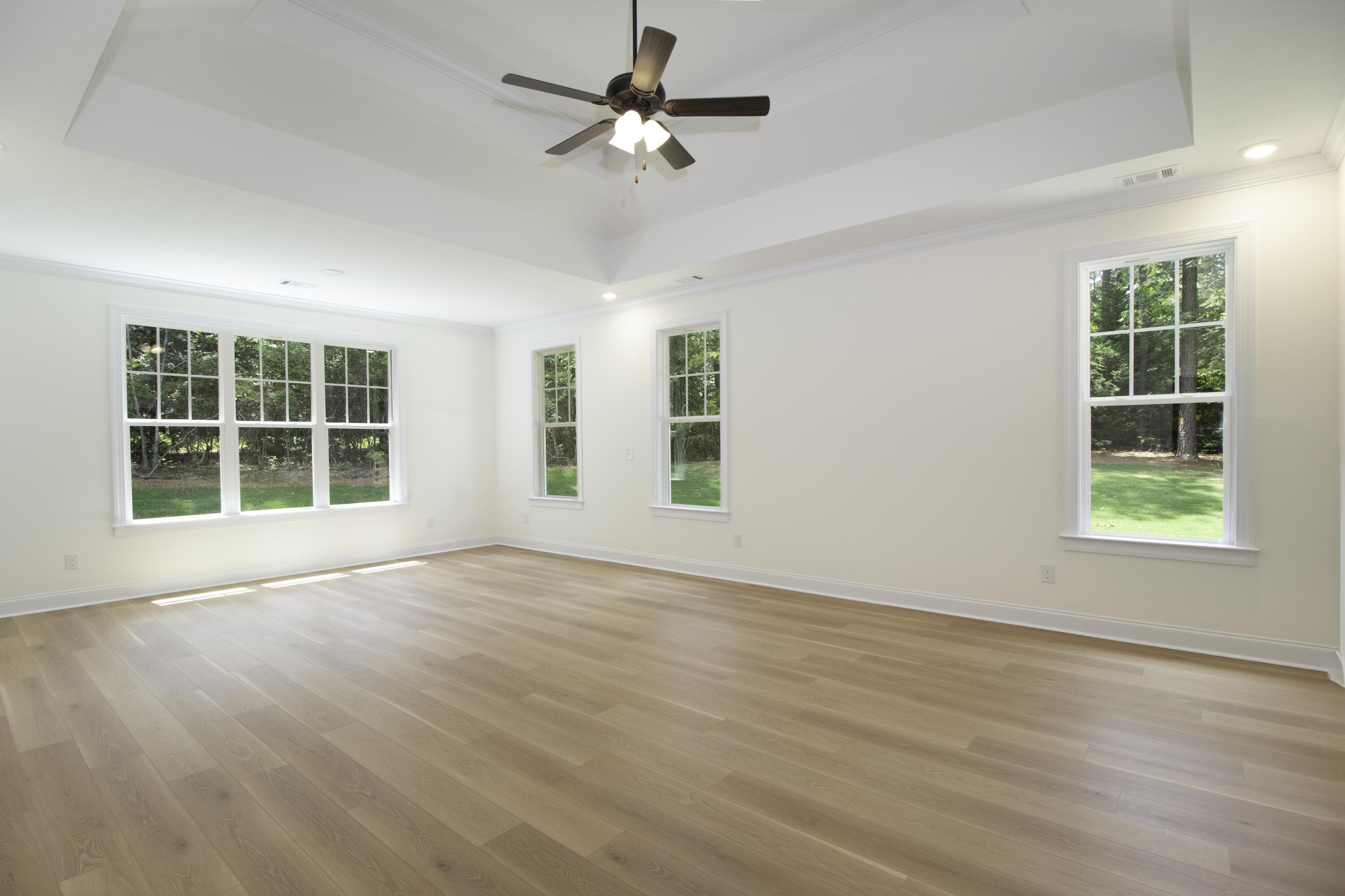 450 DEVONSHIRE Drive