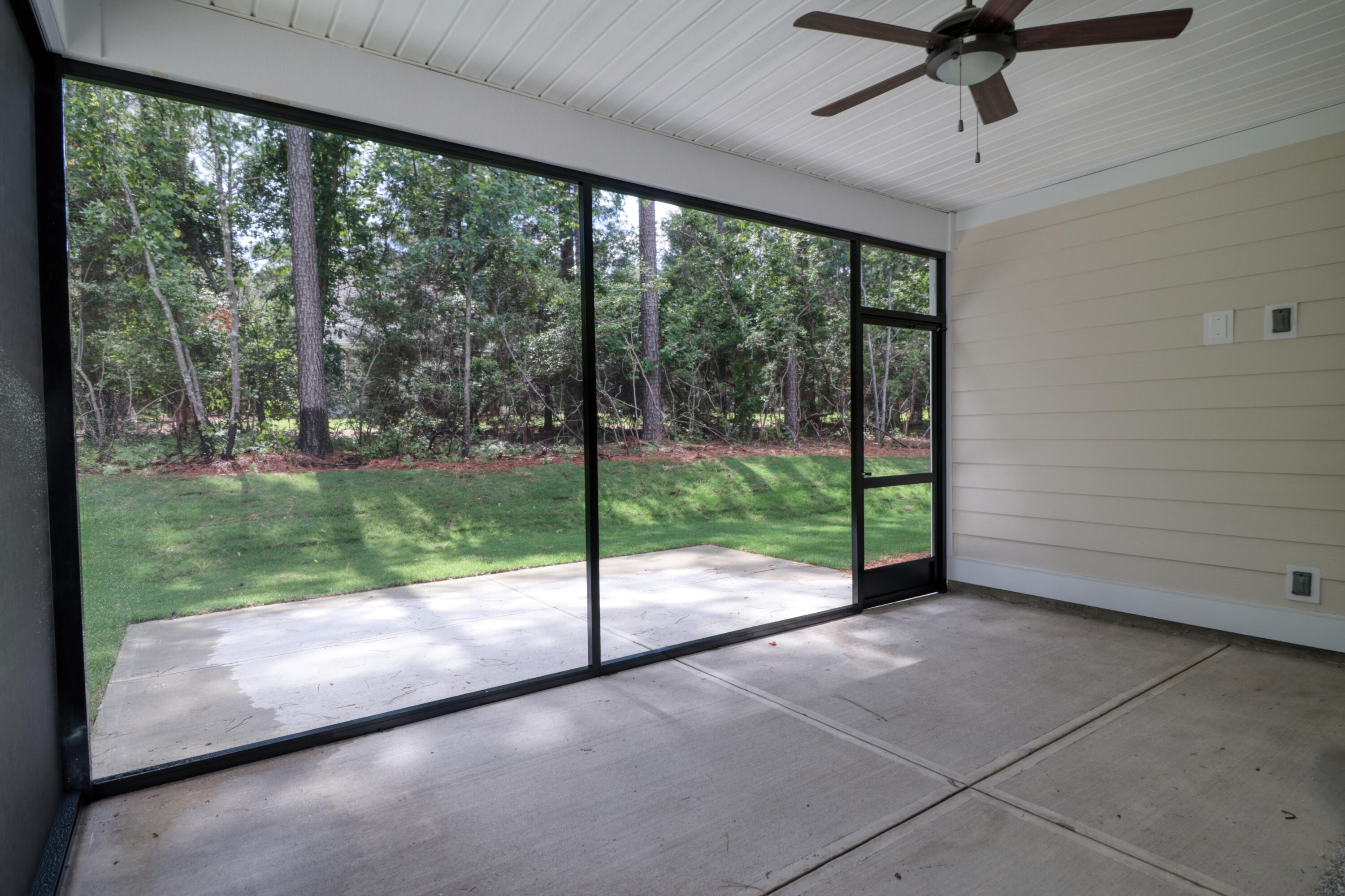 450 DEVONSHIRE Drive