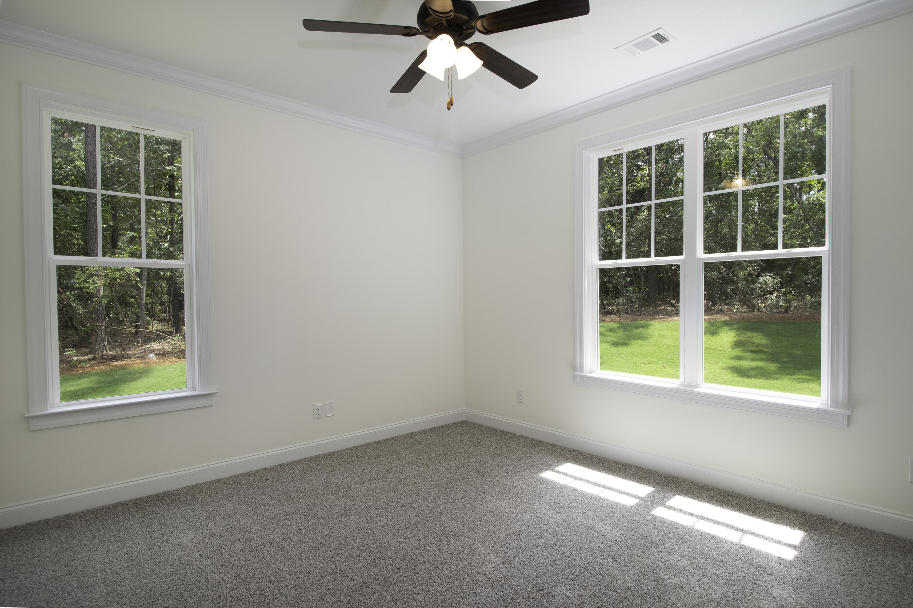 450 DEVONSHIRE Drive