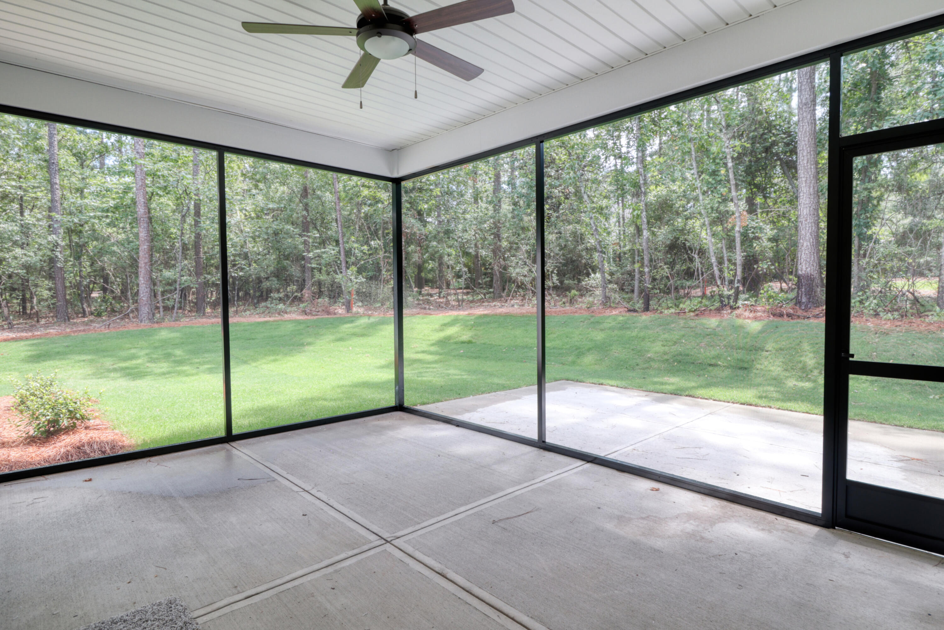 450 DEVONSHIRE Drive