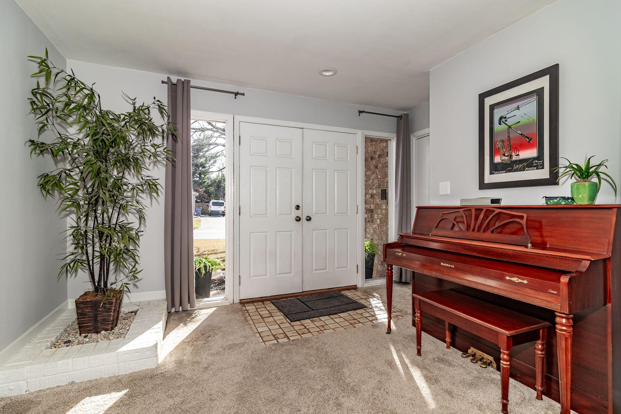 137 HIGHVIEW DR. Drive