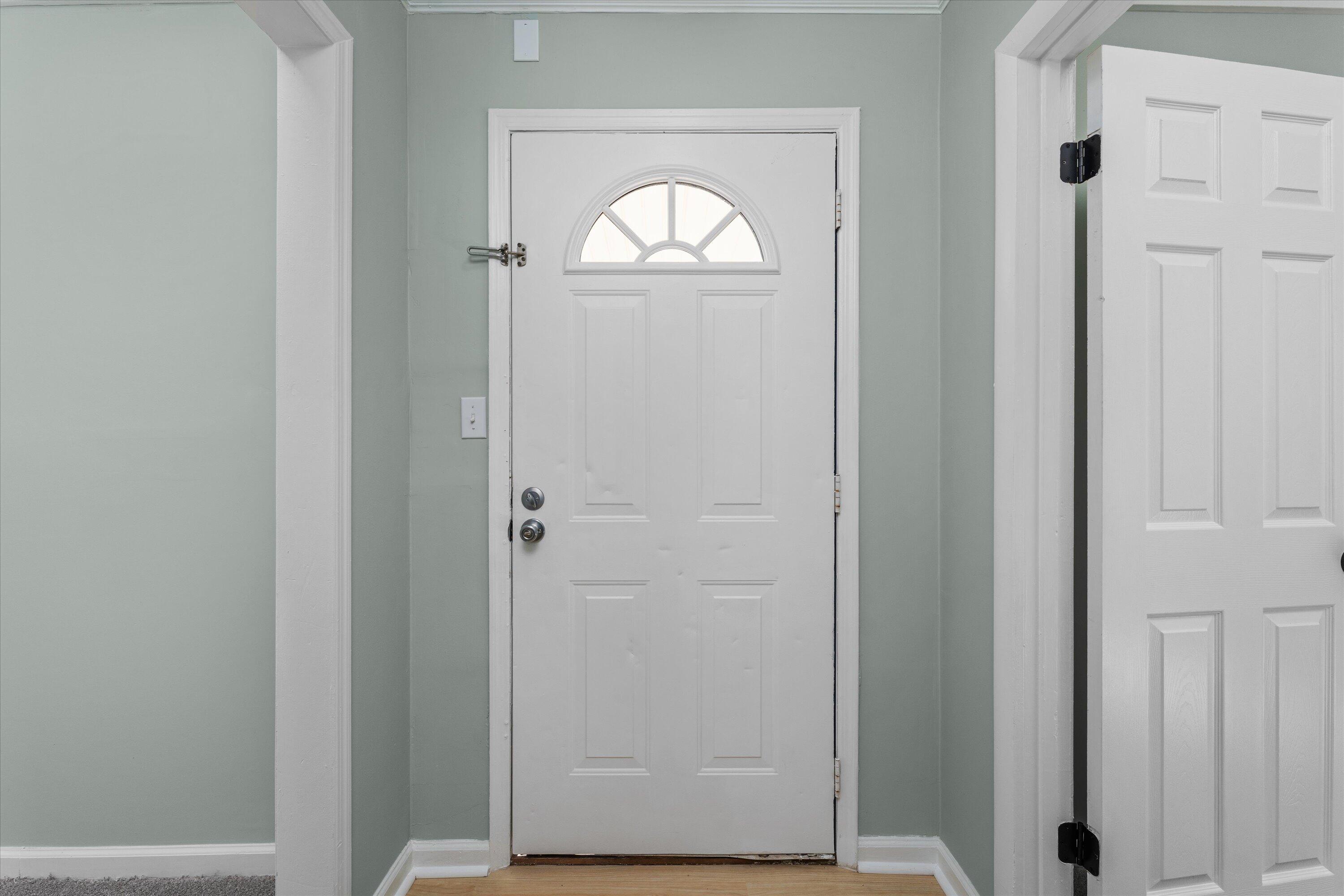 2117 MONCRIEFF Street