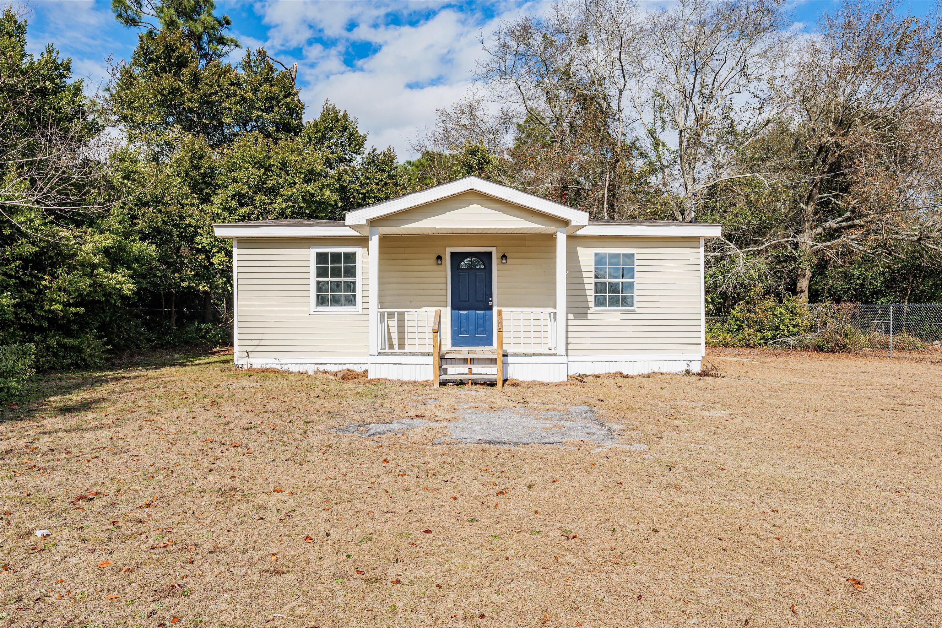 2117 MONCRIEFF Street