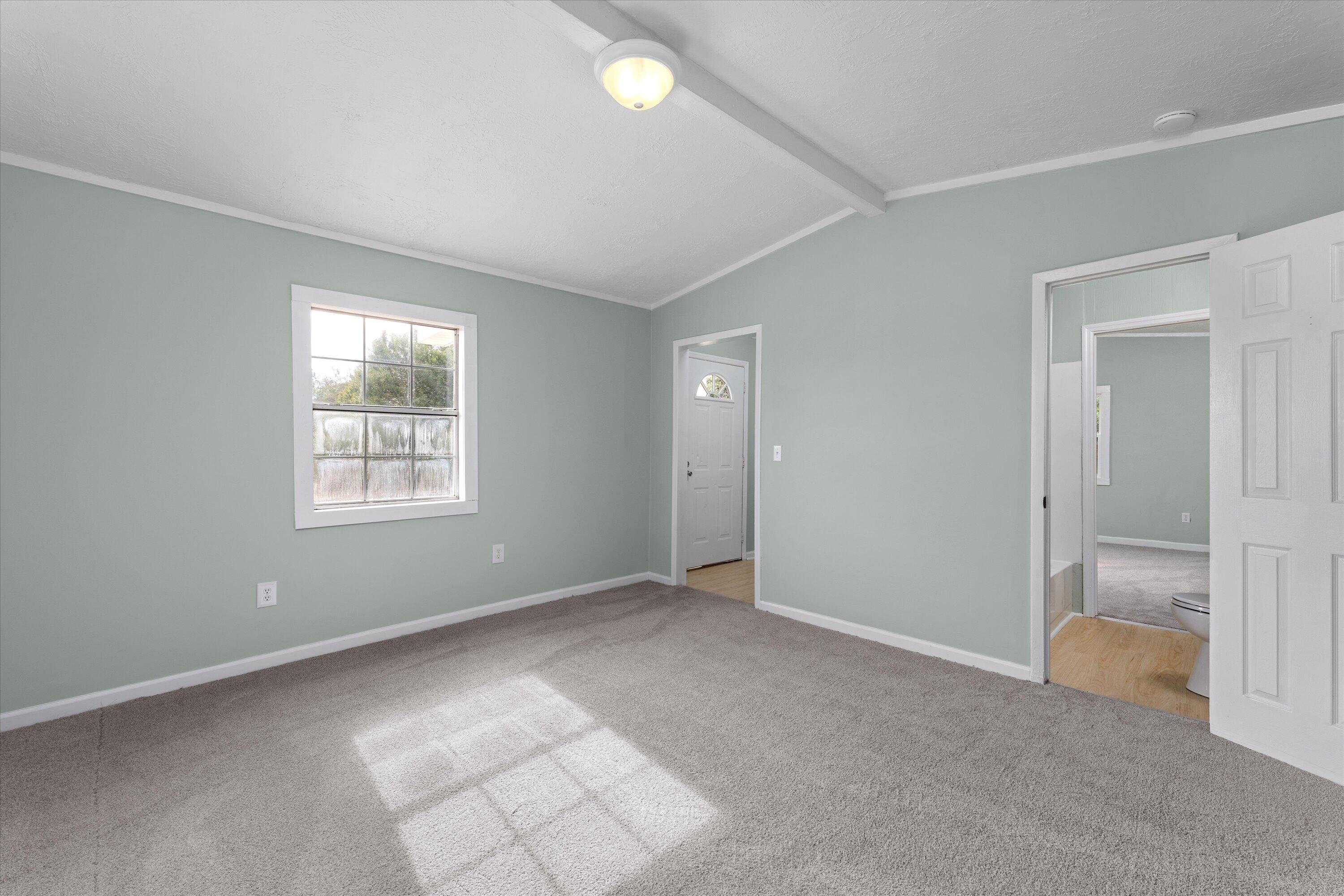 2117 MONCRIEFF Street