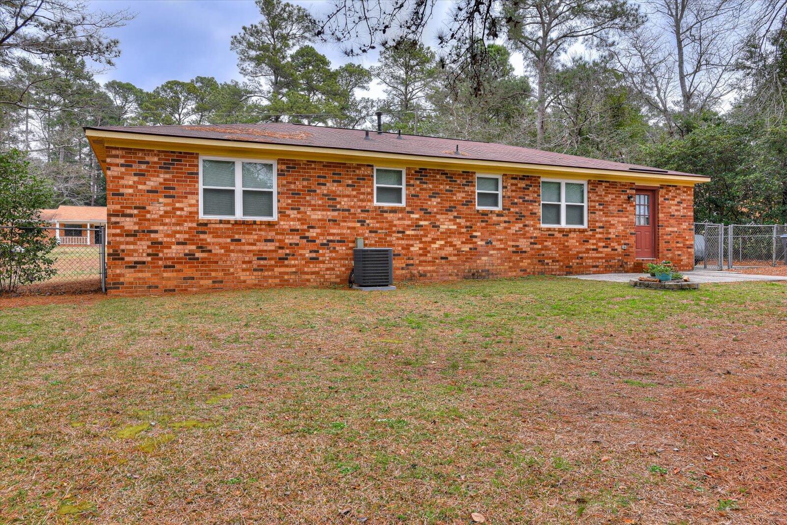 3225 YELLOW PINE Drive