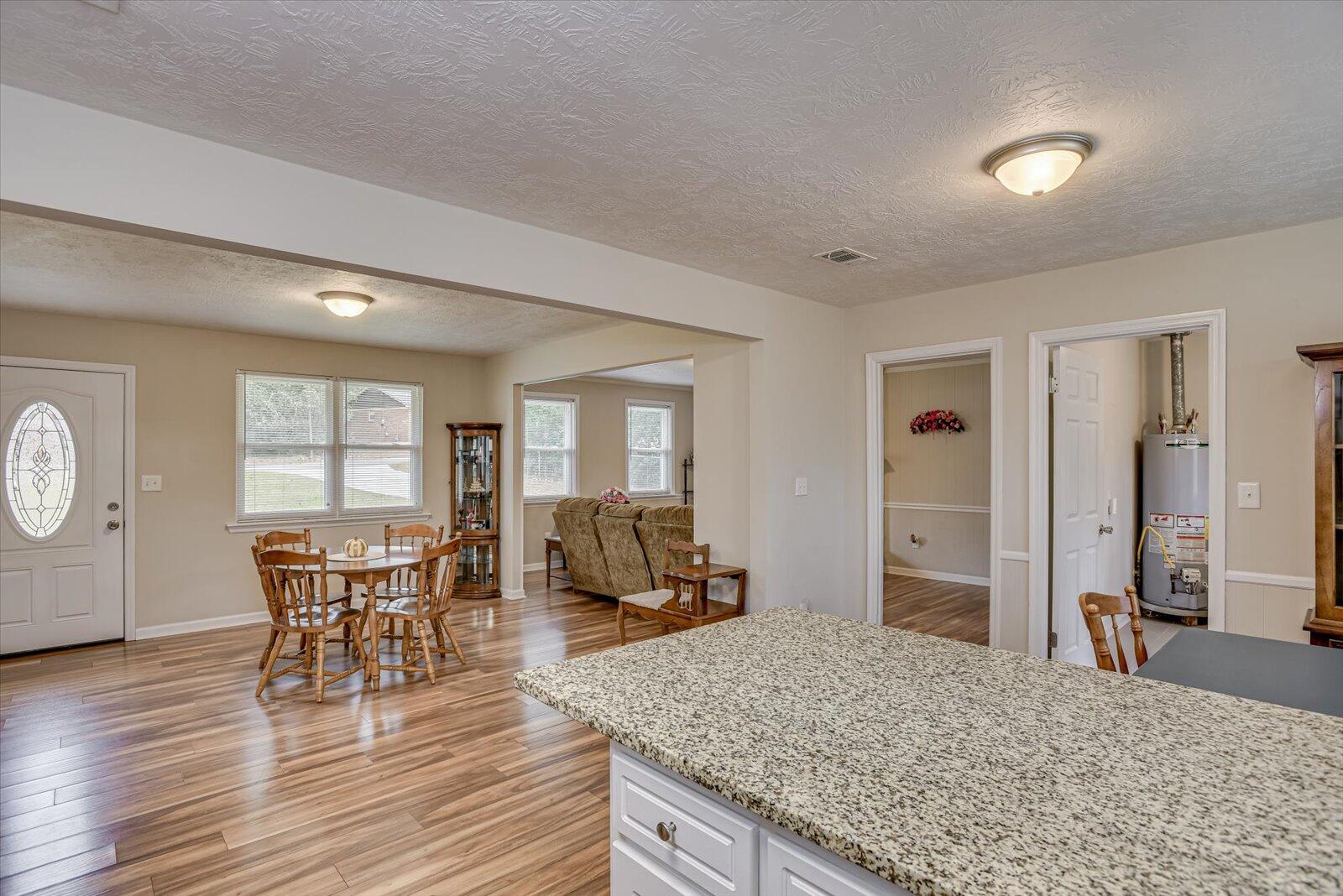 3225 YELLOW PINE Drive