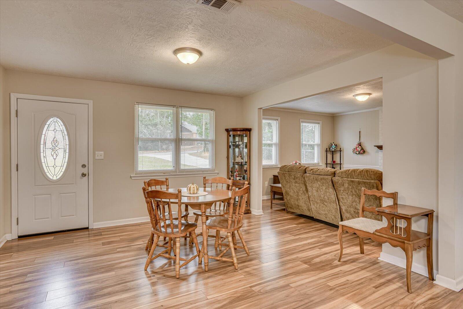 3225 YELLOW PINE Drive