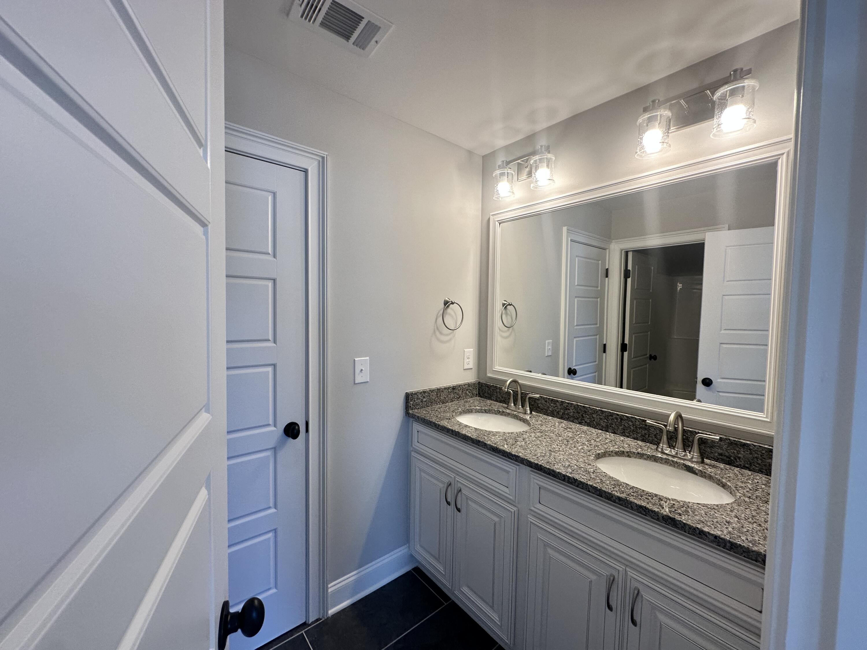 518 OAKLEY GROVE Circle