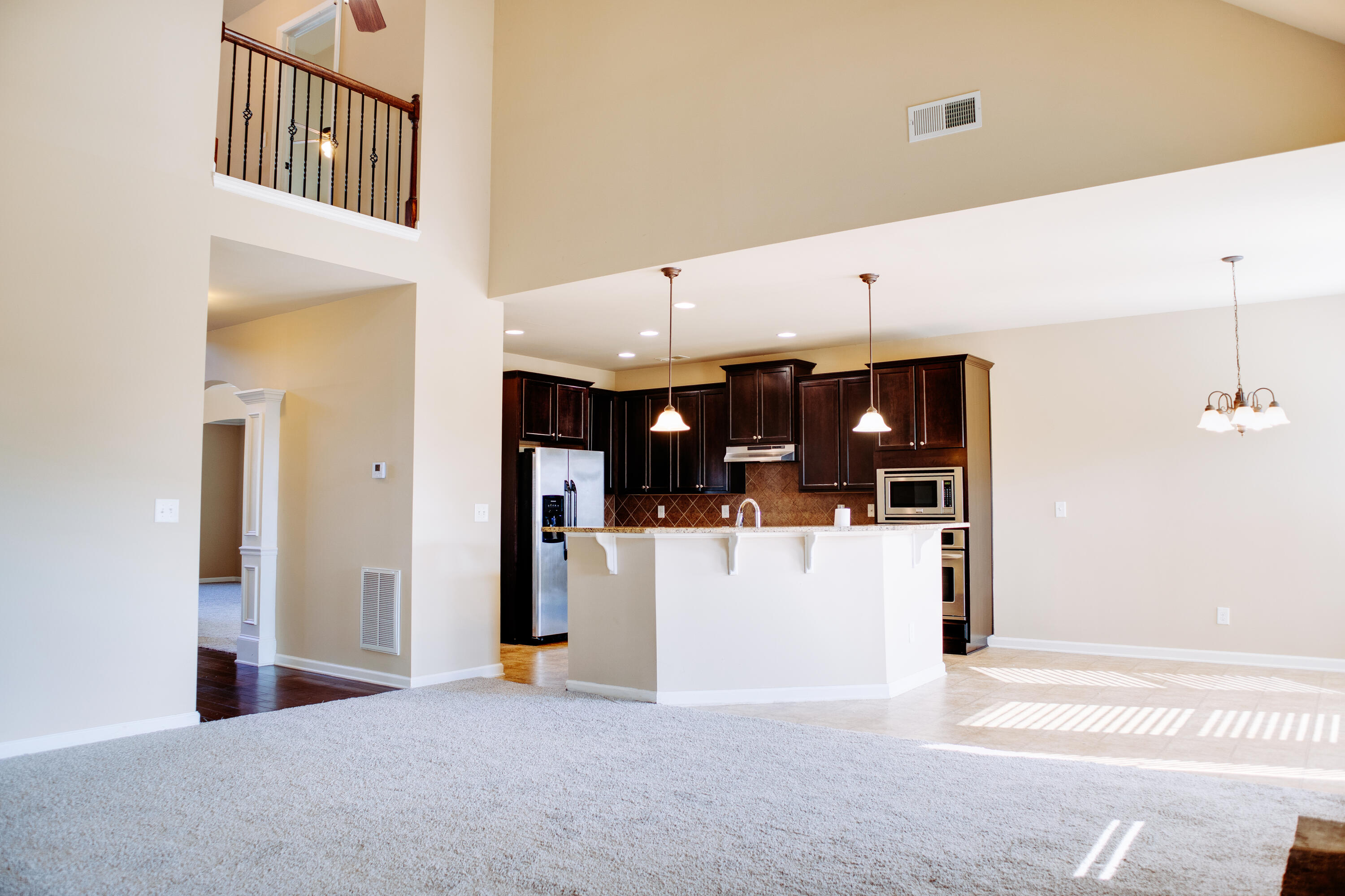 6085 REYNOLDS Circle