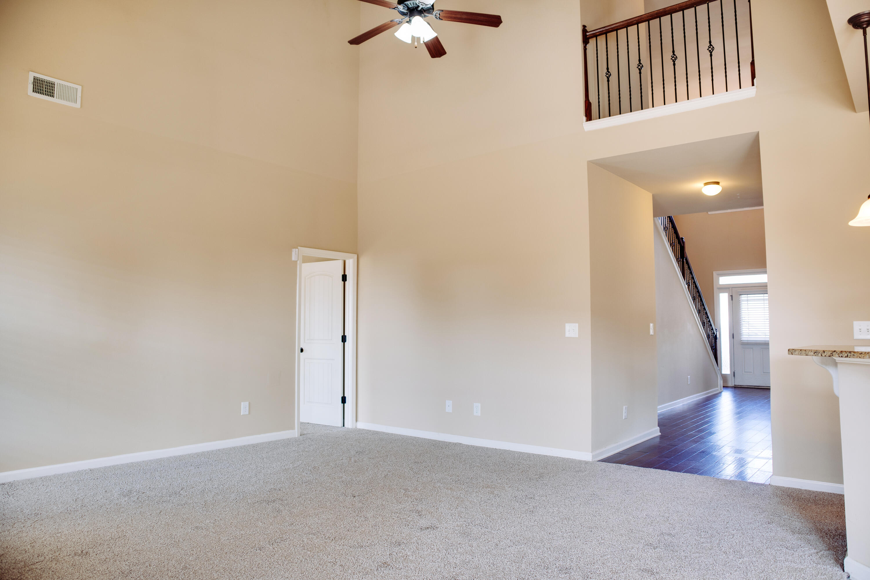 6085 REYNOLDS Circle