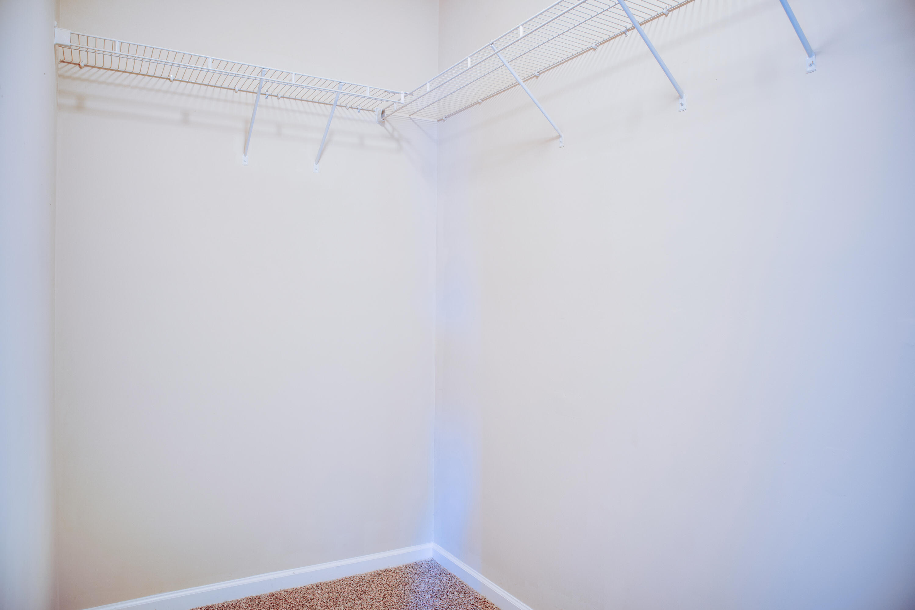 6085 REYNOLDS Circle