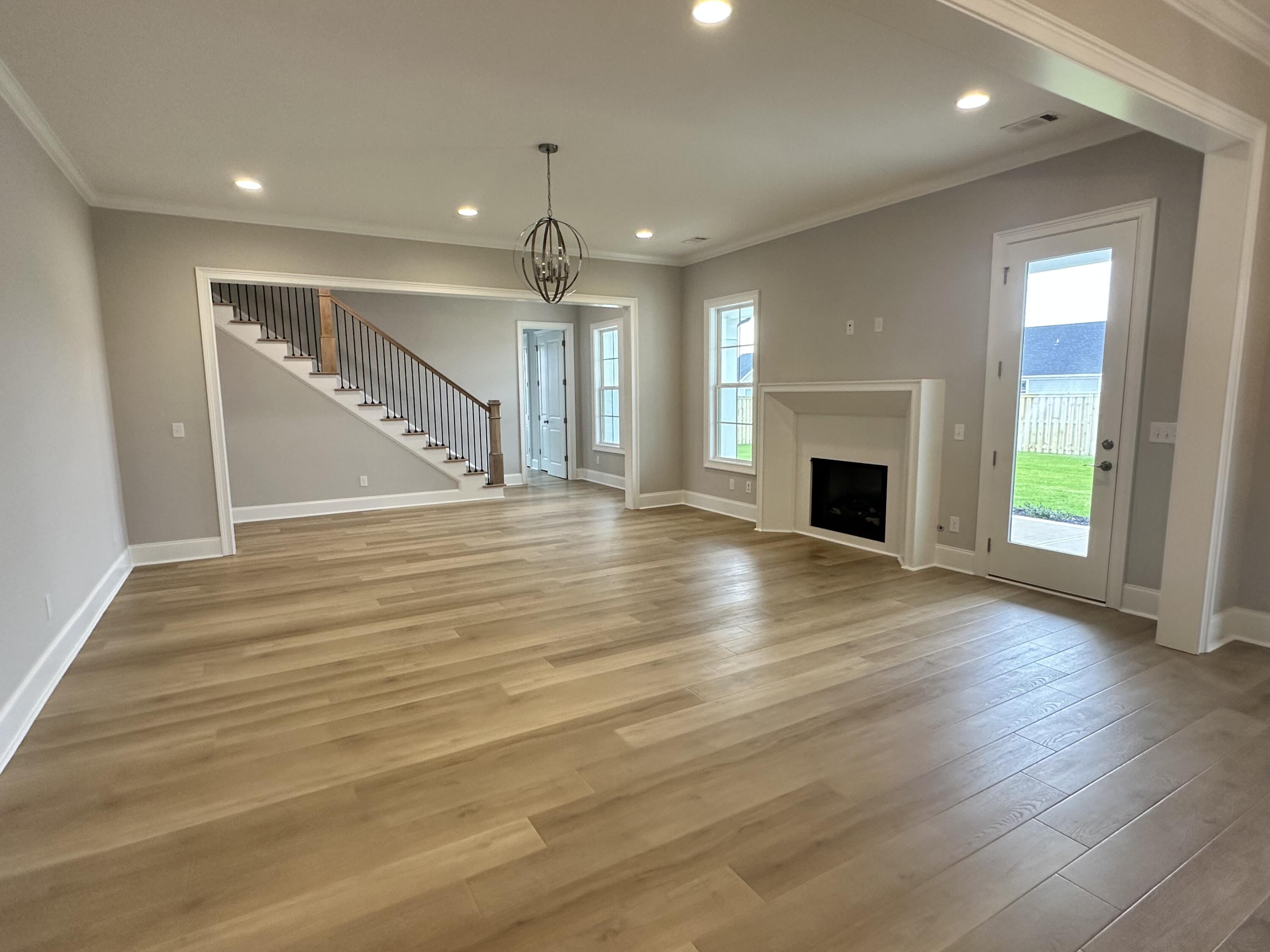 748 WHITNEY SHLS Road