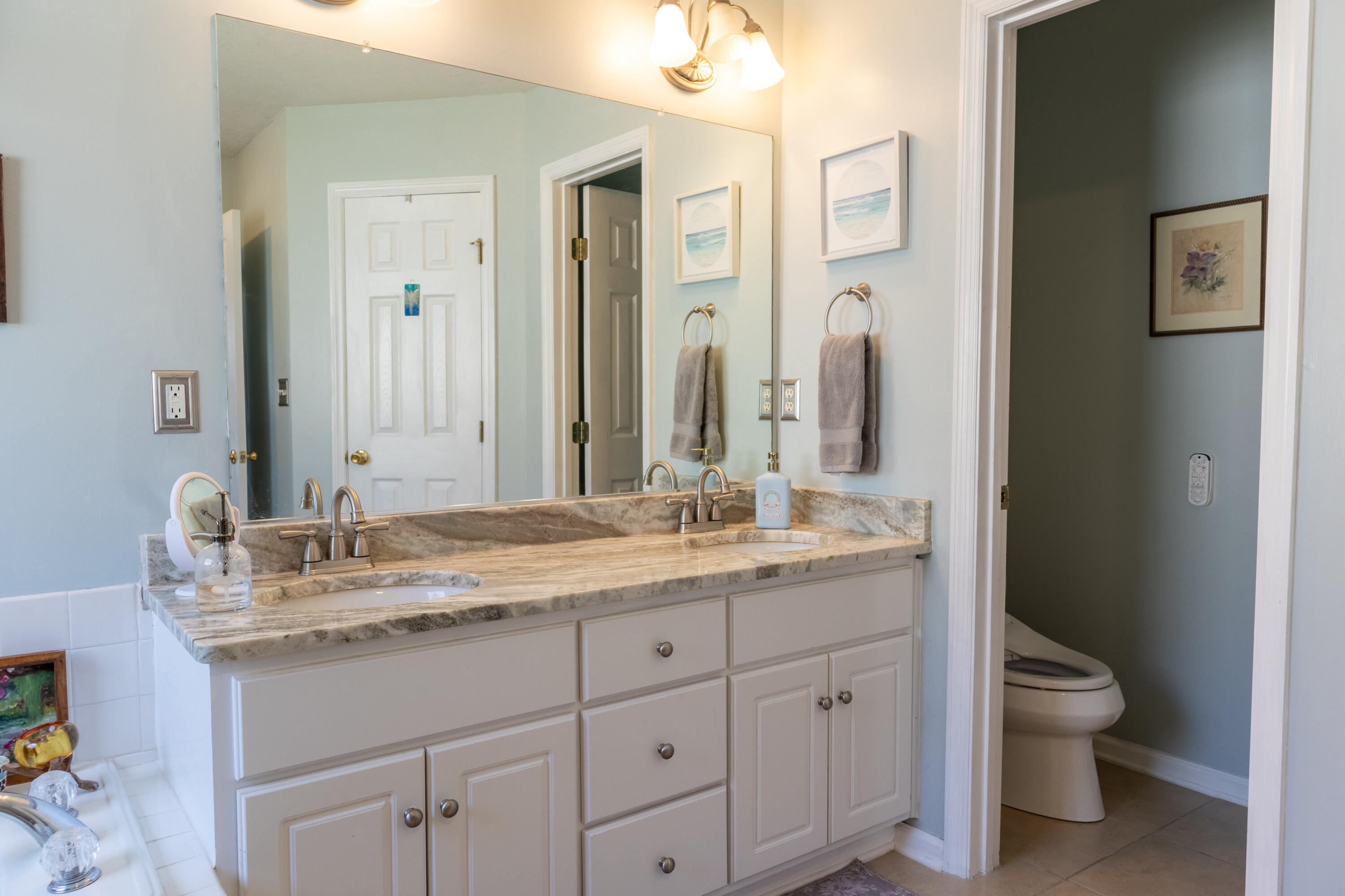 1998 SYLVAN LAKE Drive