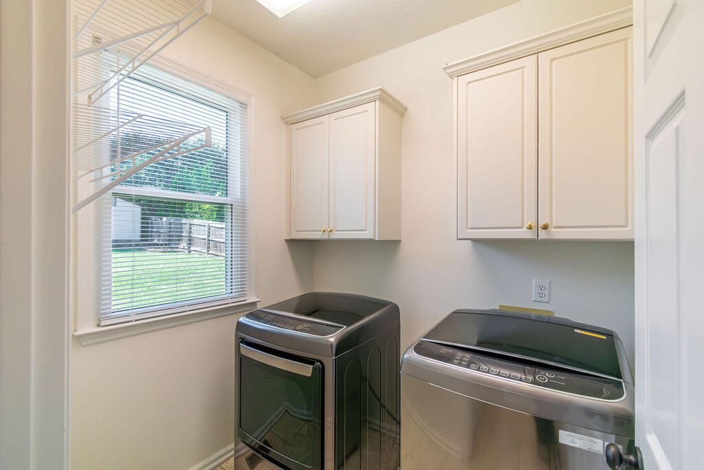 392 BAKERS FERRY Trail