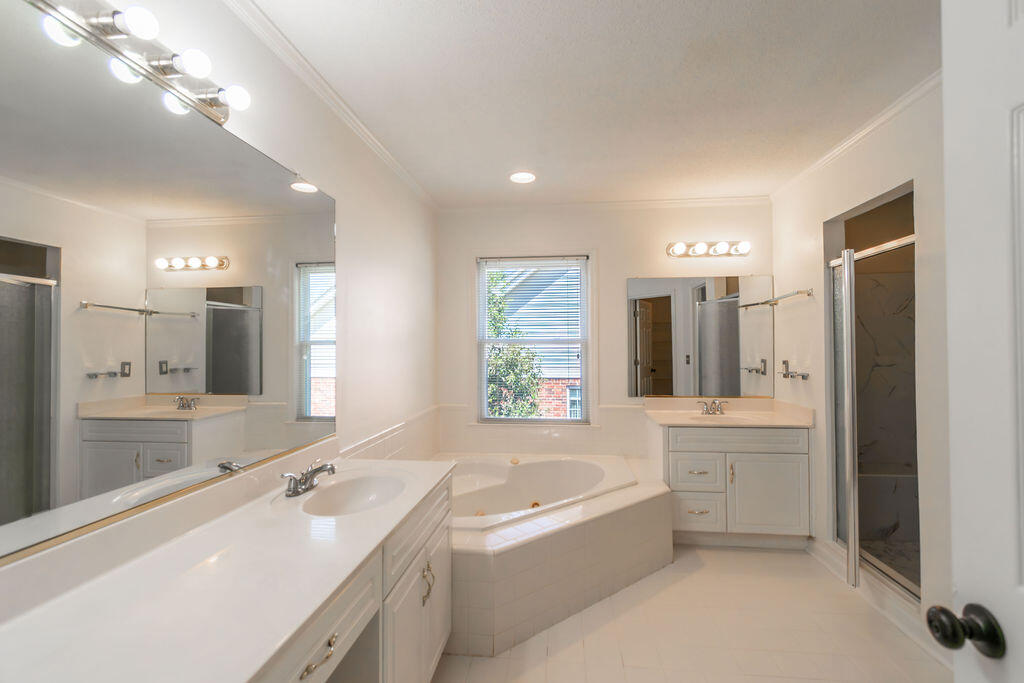 392 BAKERS FERRY Trail