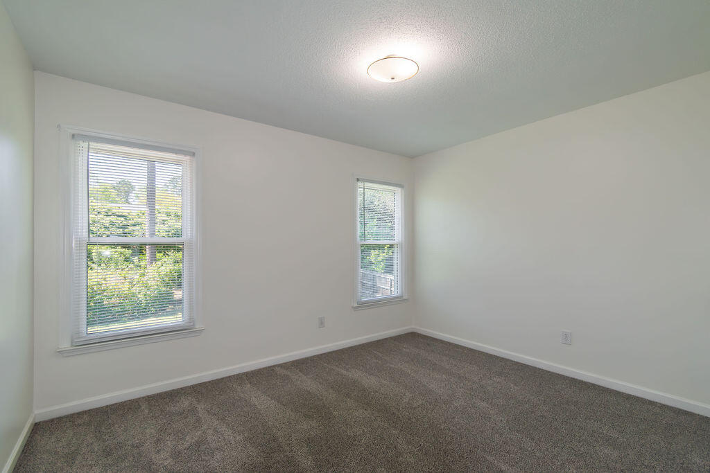 392 BAKERS FERRY Trail