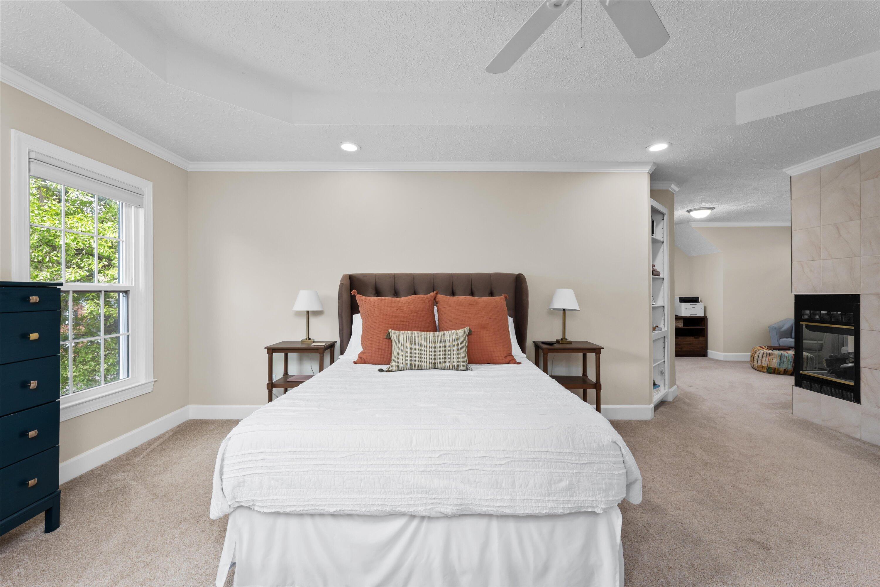 647 WHITEWOOD WAY Way