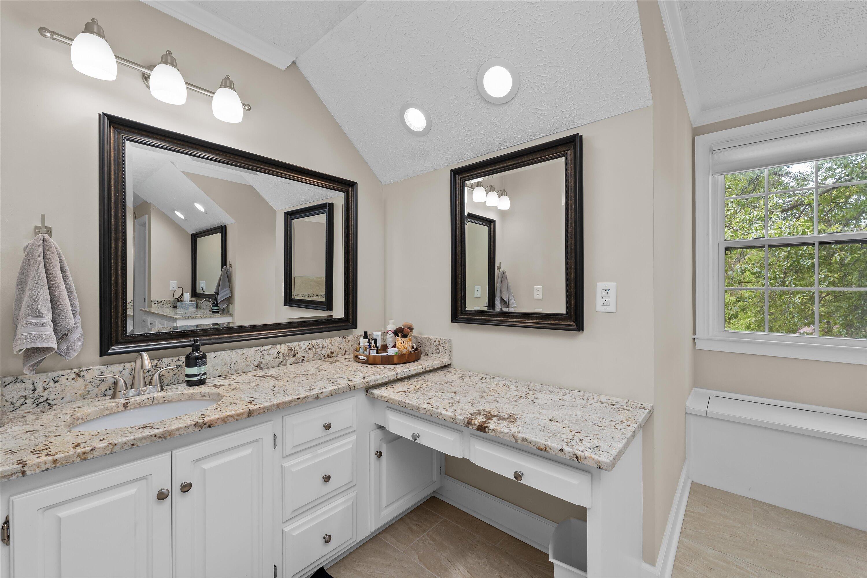 647 WHITEWOOD WAY Way