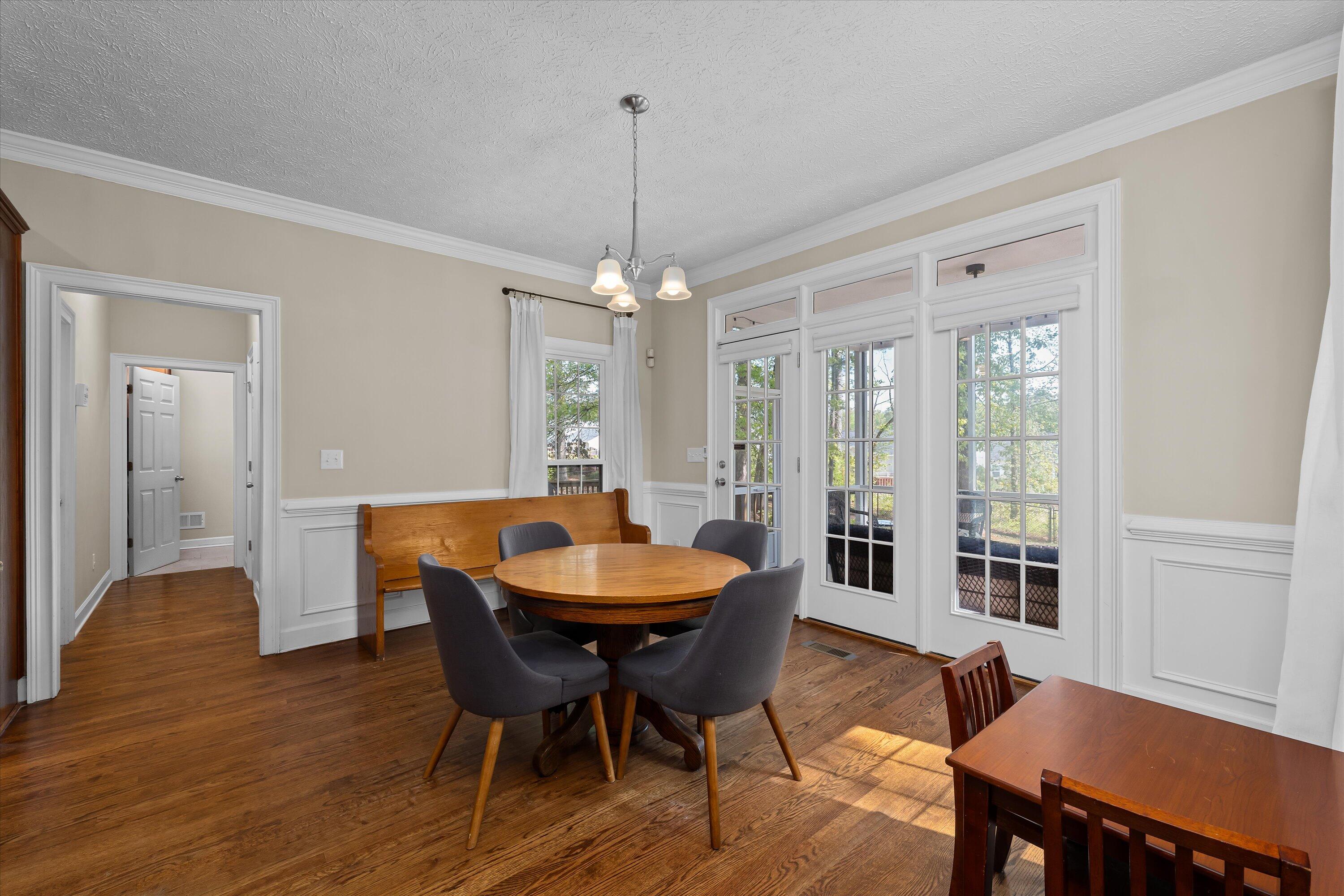 647 WHITEWOOD WAY Way