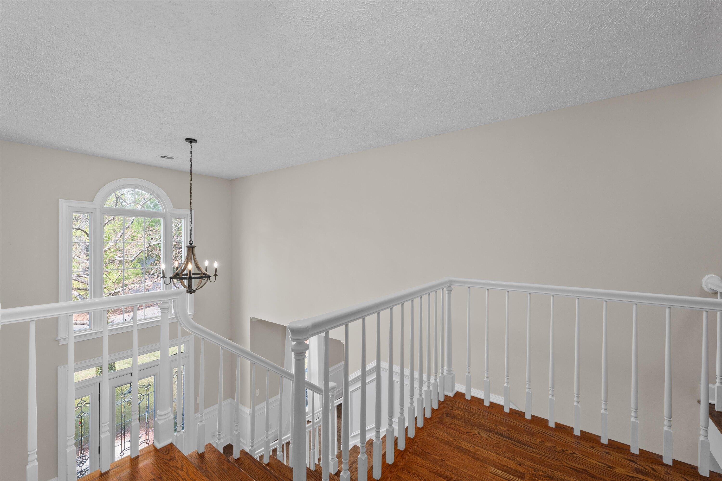 647 WHITEWOOD WAY Way