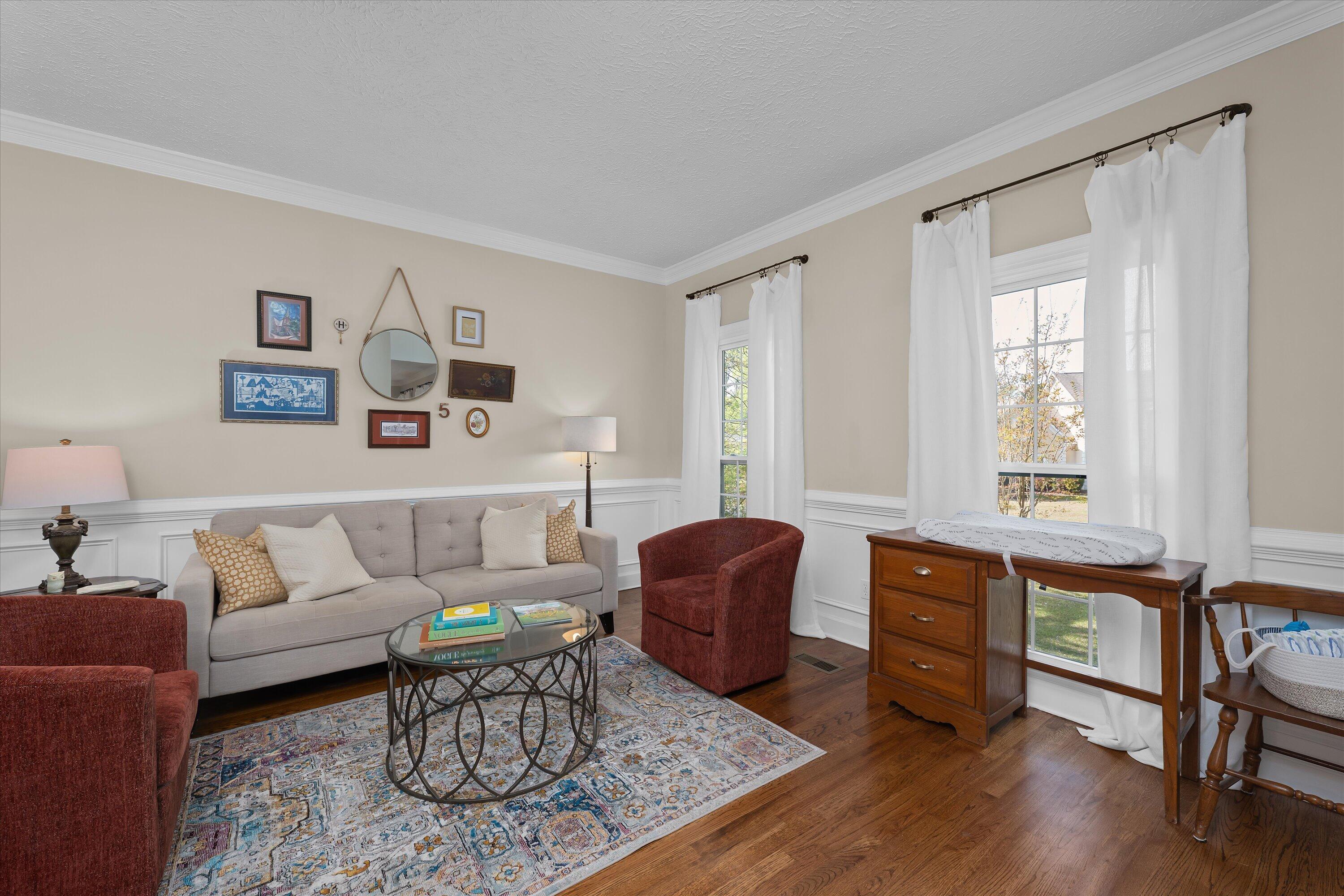 647 WHITEWOOD WAY Way