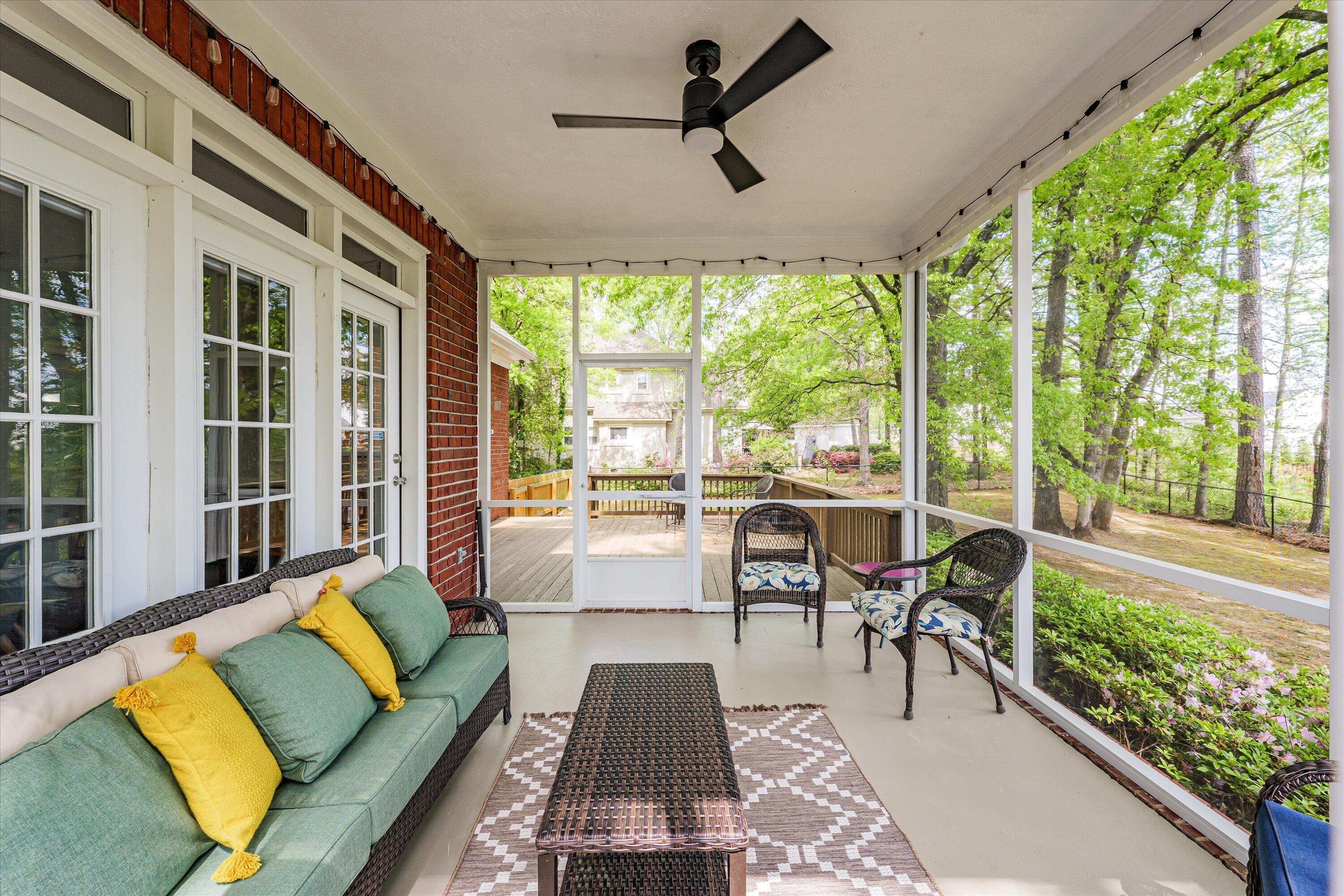 647 WHITEWOOD WAY Way