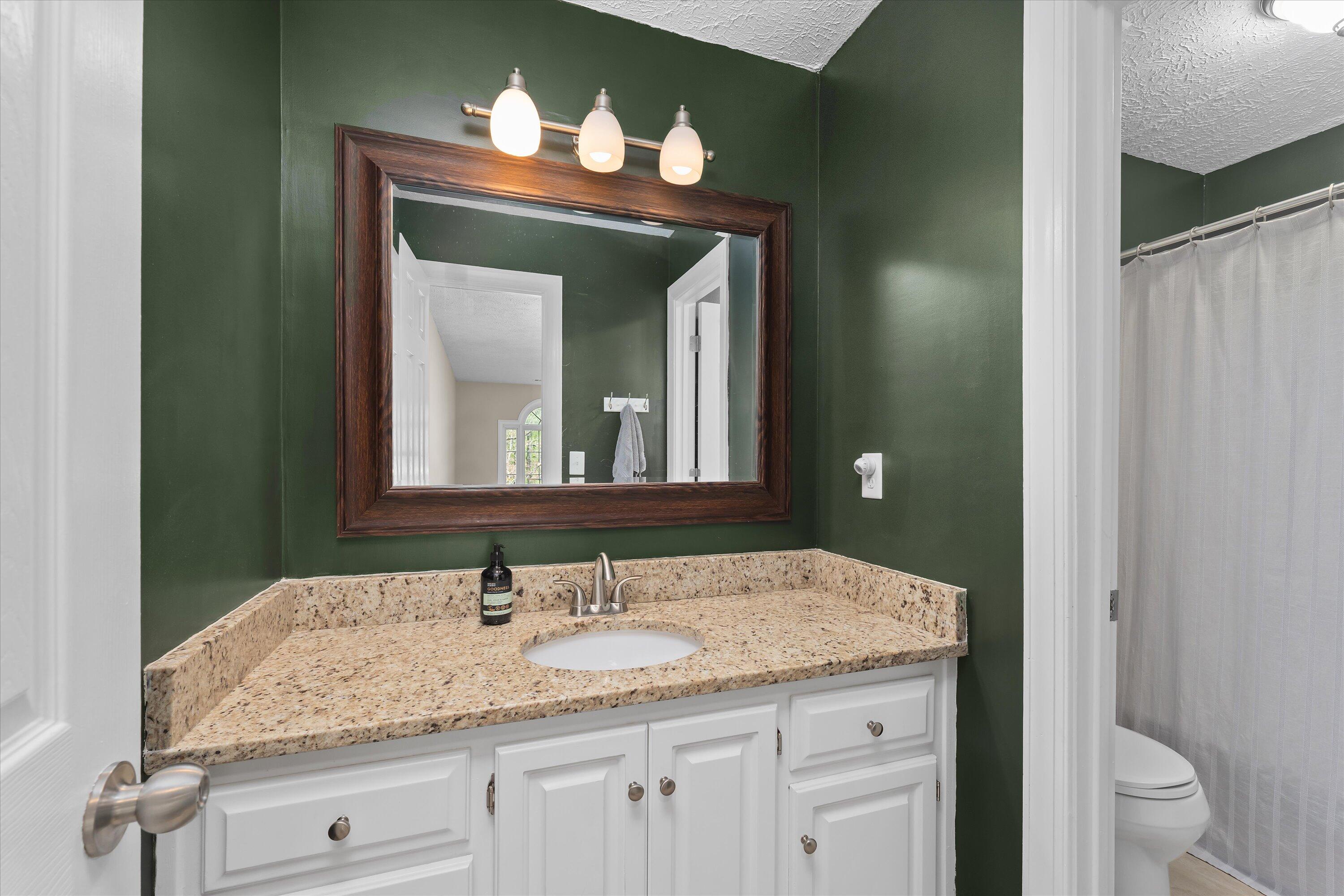 647 WHITEWOOD WAY Way