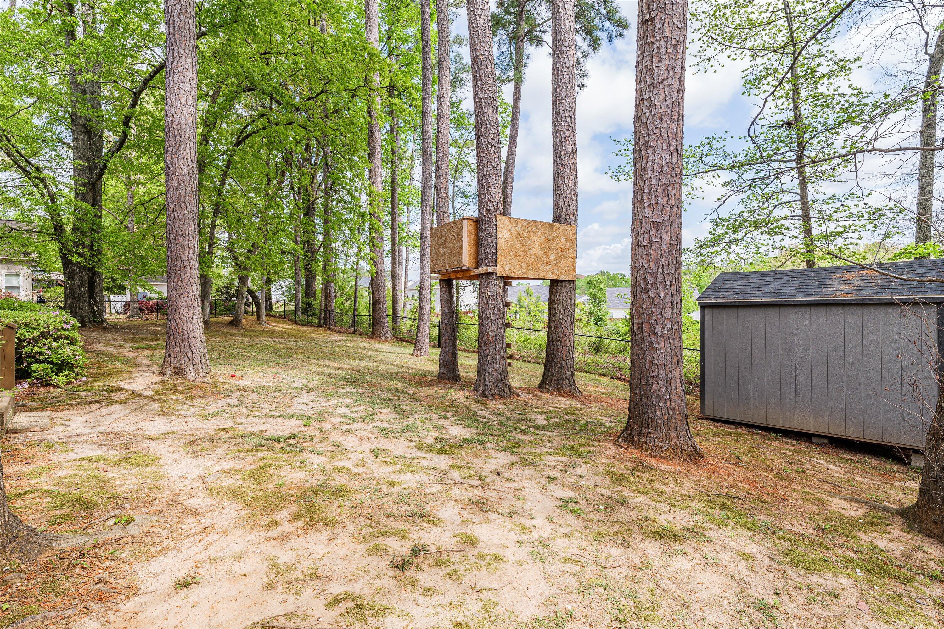 647 WHITEWOOD WAY Way