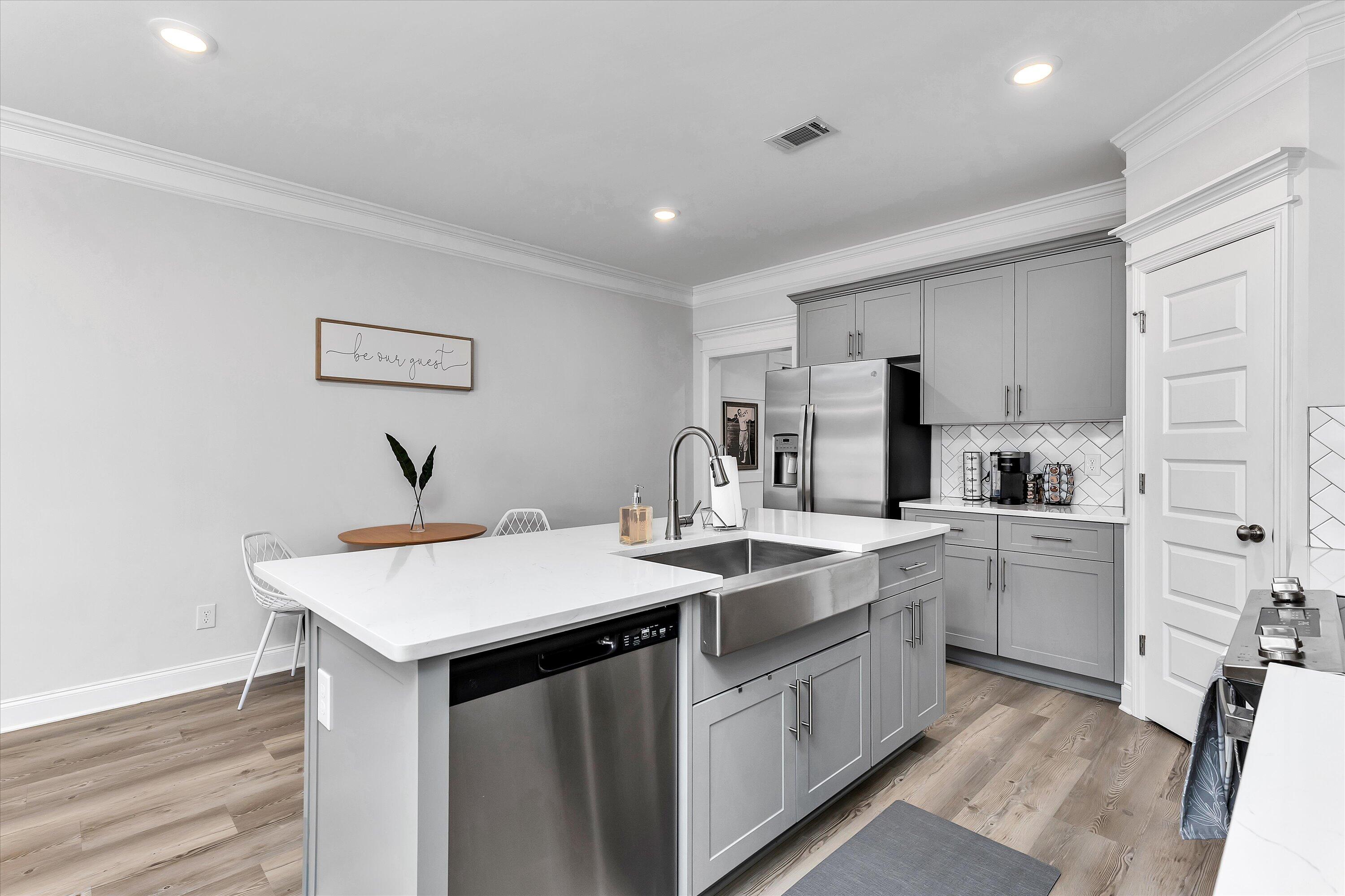 161 CANTON PARK Avenue