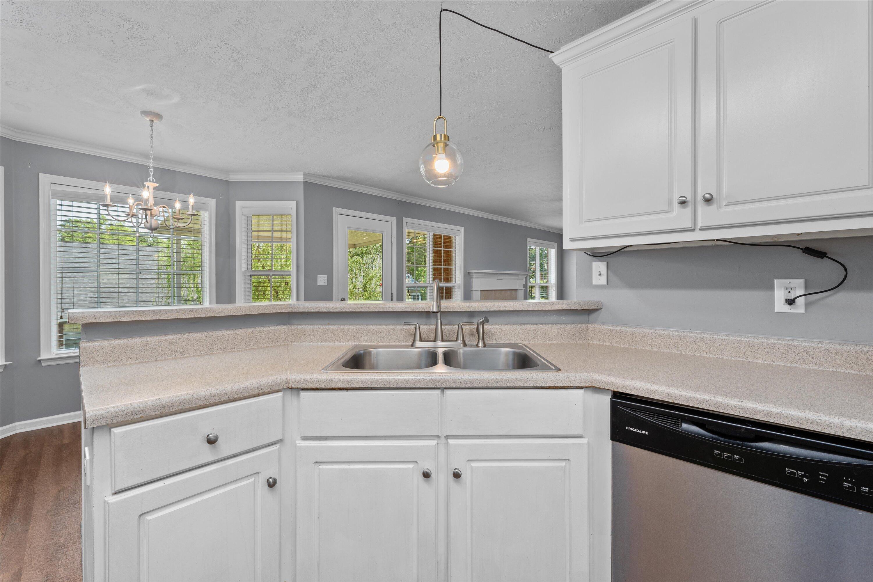 2033 SILVER RUN Falls