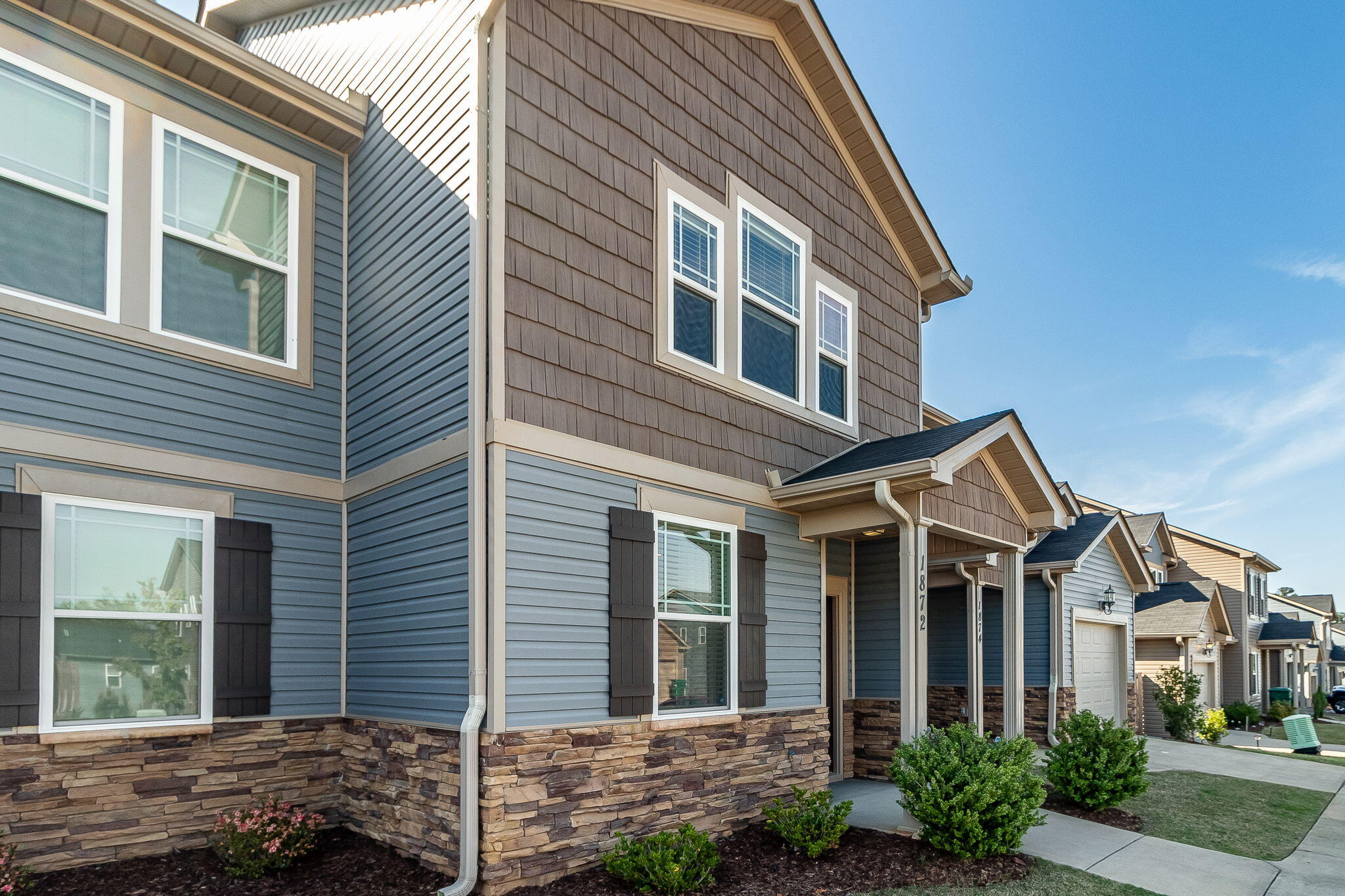 1872 BUTTERNUT DRIVE