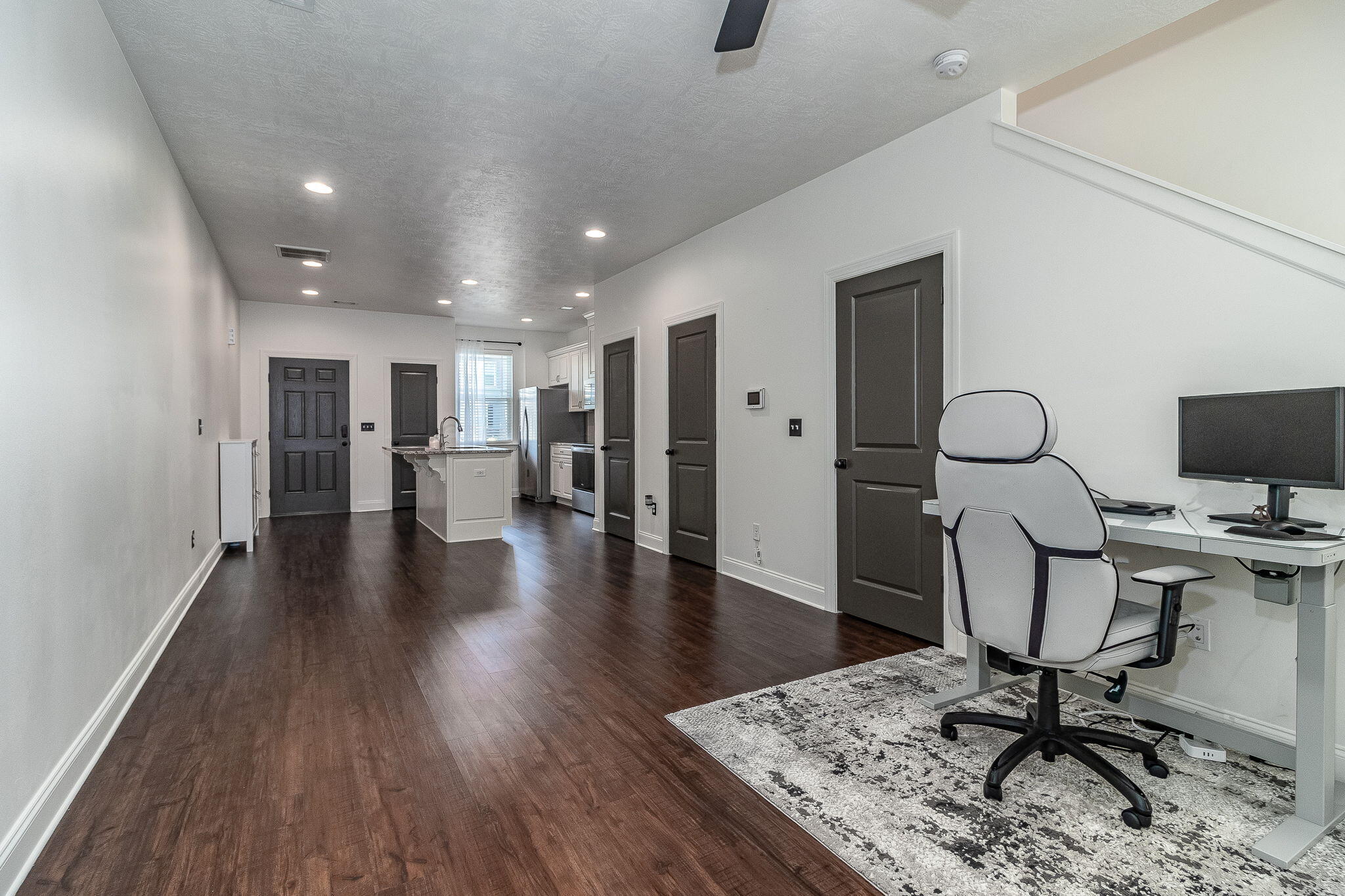 1872 BUTTERNUT DRIVE