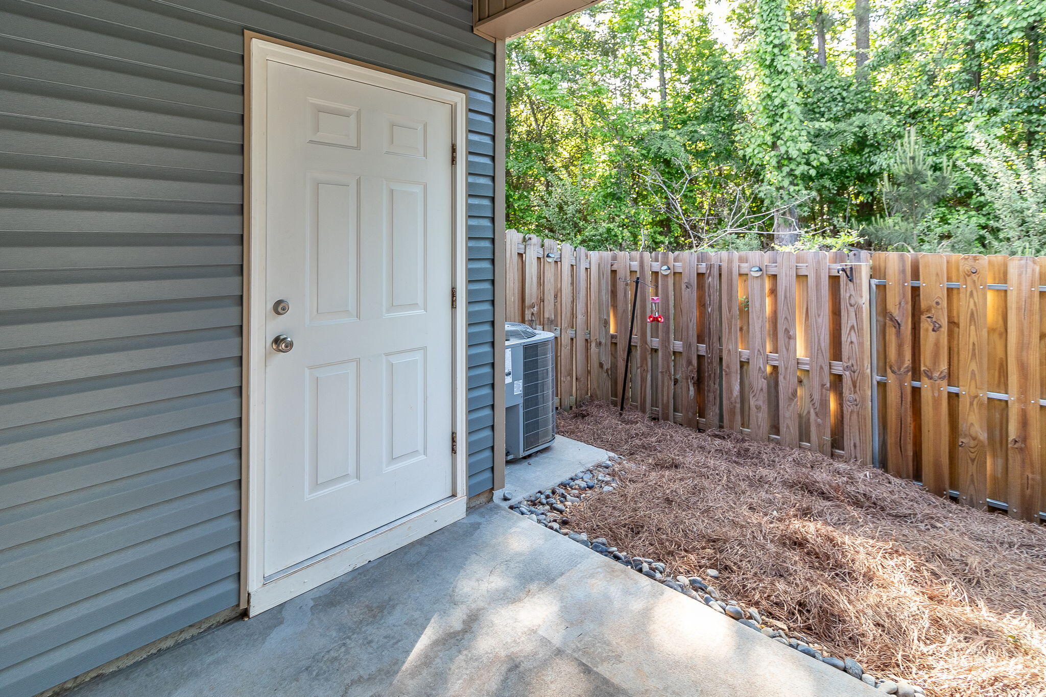 1872 BUTTERNUT DRIVE