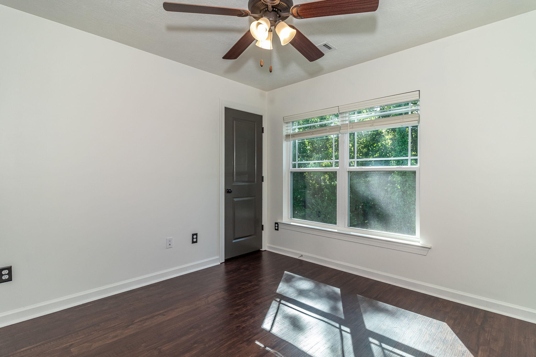 1872 BUTTERNUT DRIVE