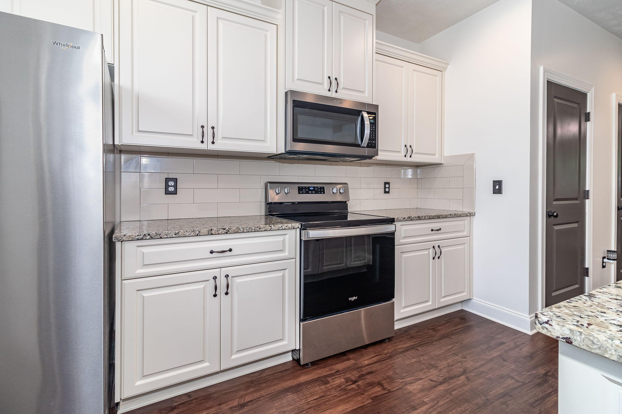 1872 BUTTERNUT DRIVE