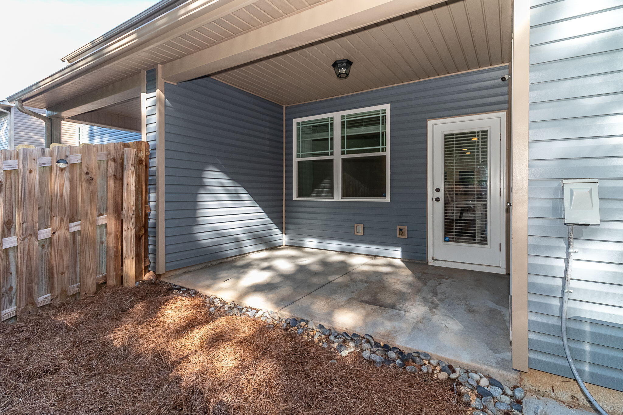 1872 BUTTERNUT DRIVE