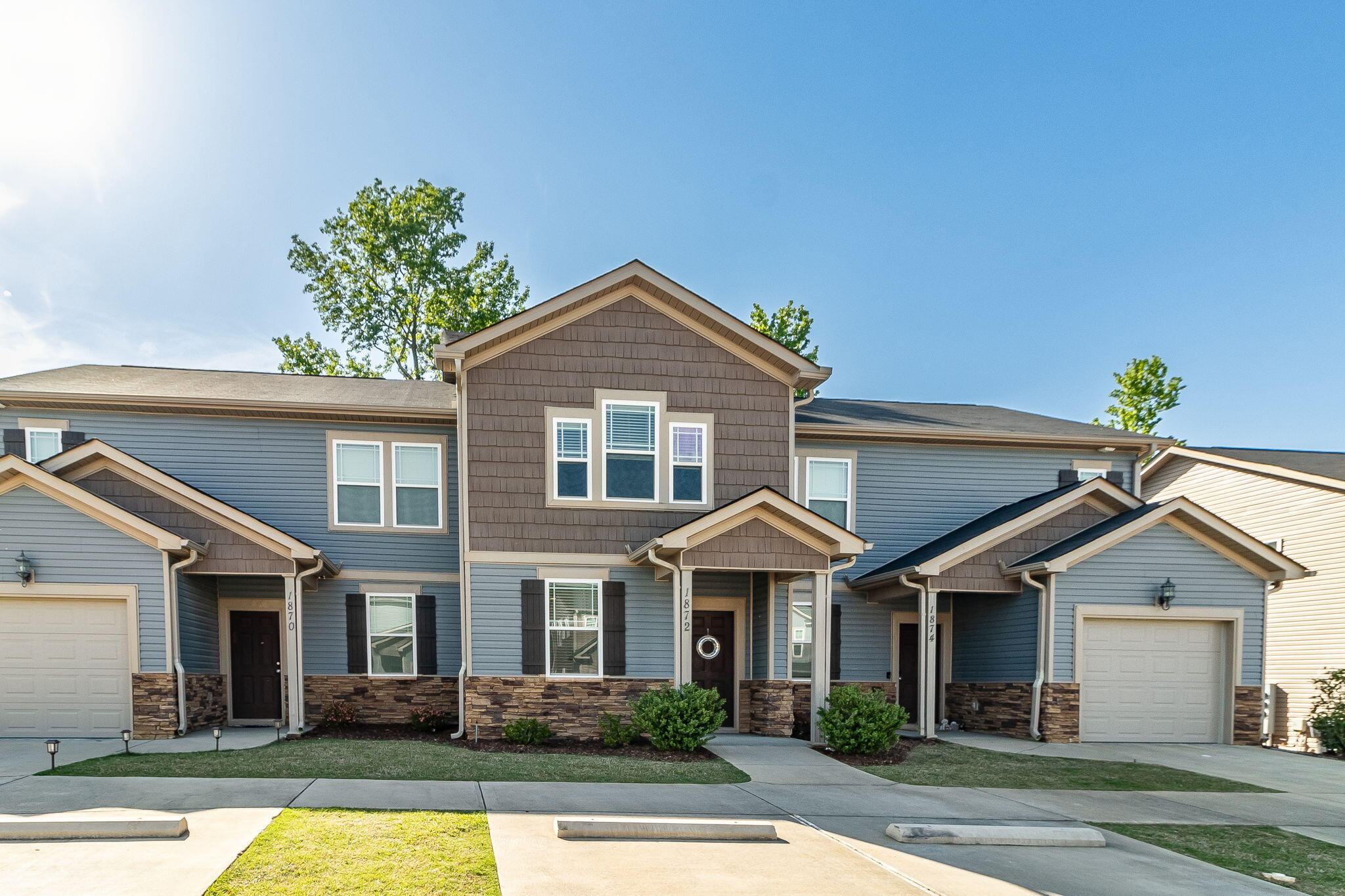 1872 BUTTERNUT DRIVE