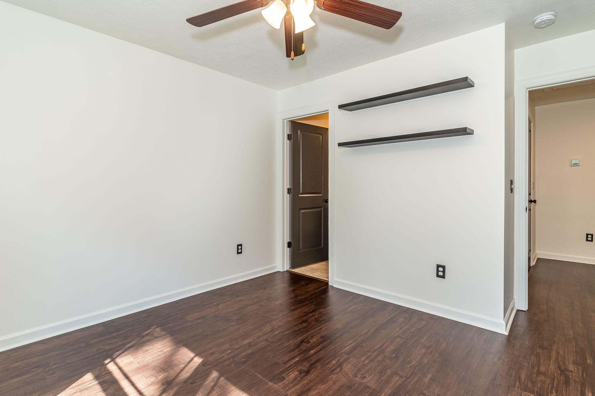 1872 BUTTERNUT DRIVE