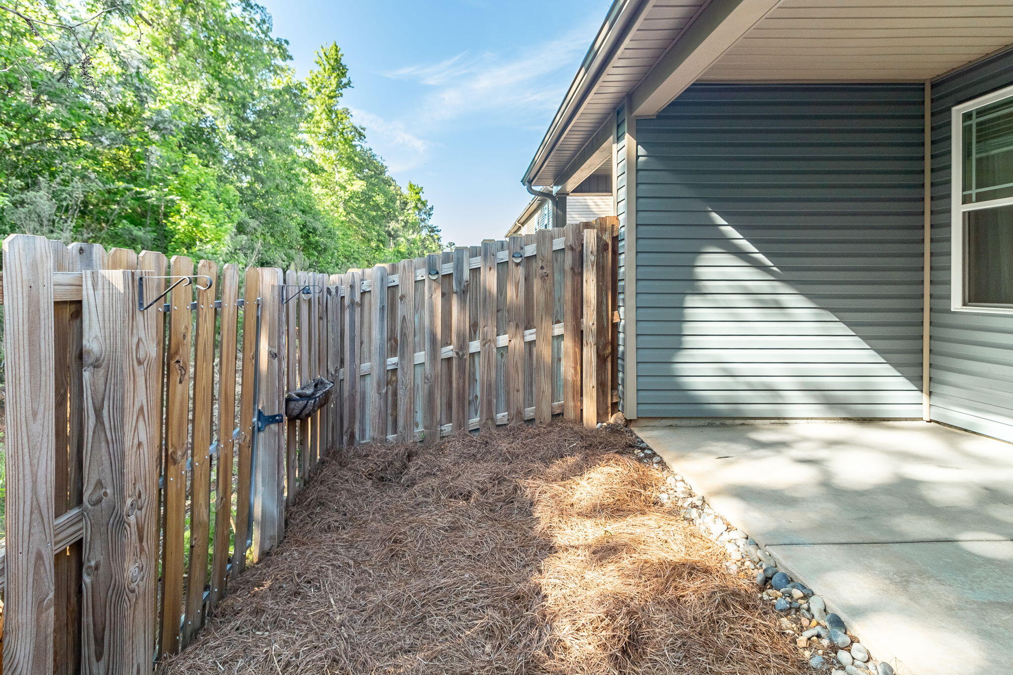 1872 BUTTERNUT DRIVE