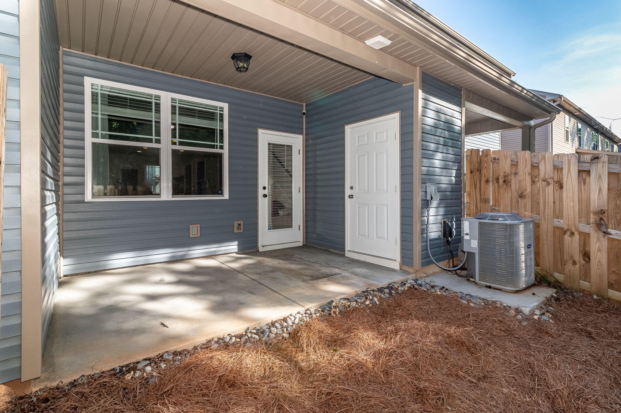 1872 BUTTERNUT DRIVE