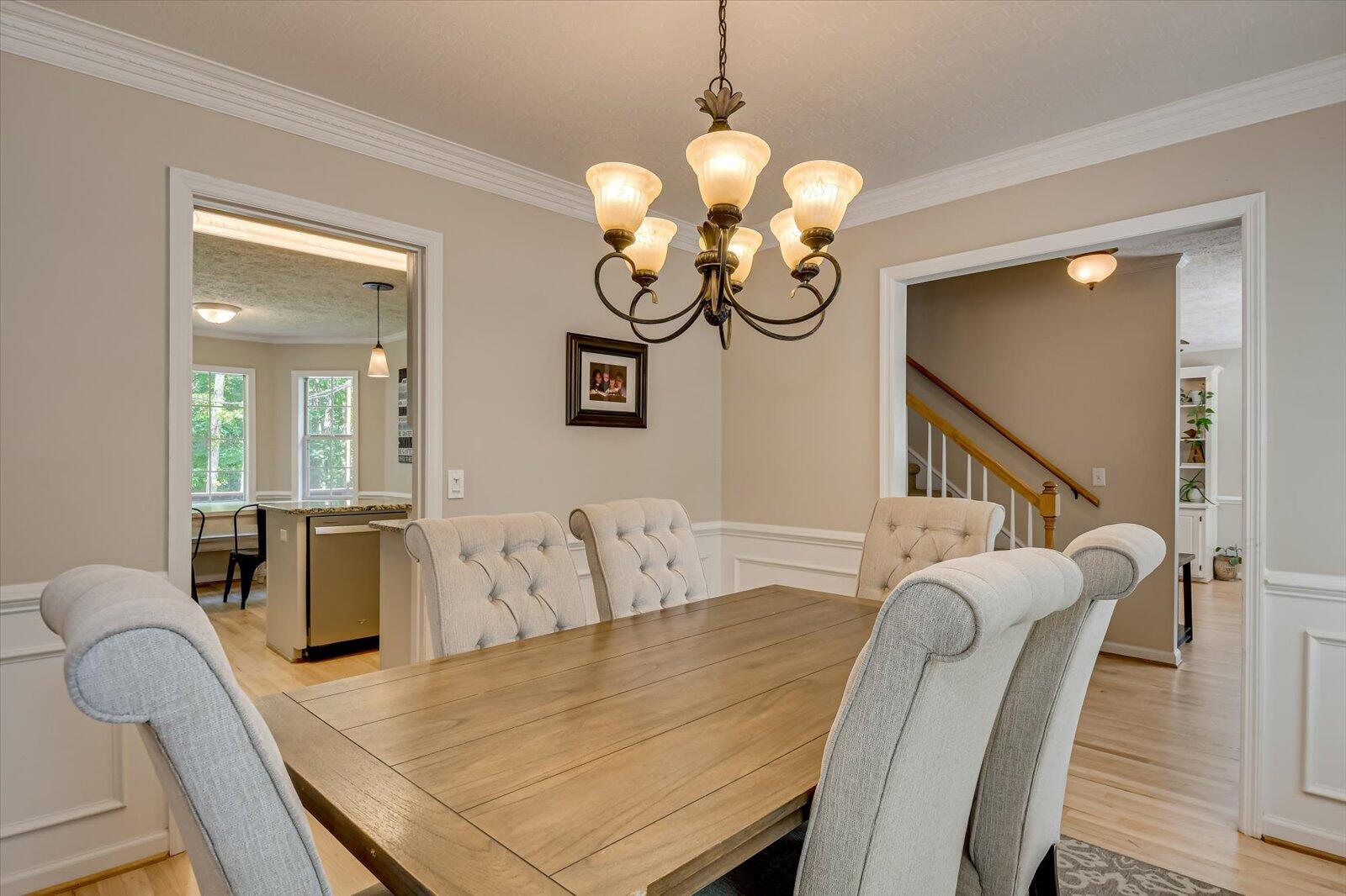 245 CHELTENHAM Drive