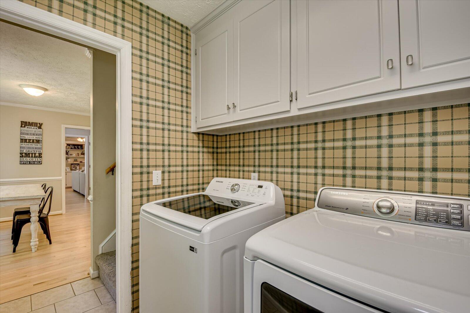 245 CHELTENHAM Drive