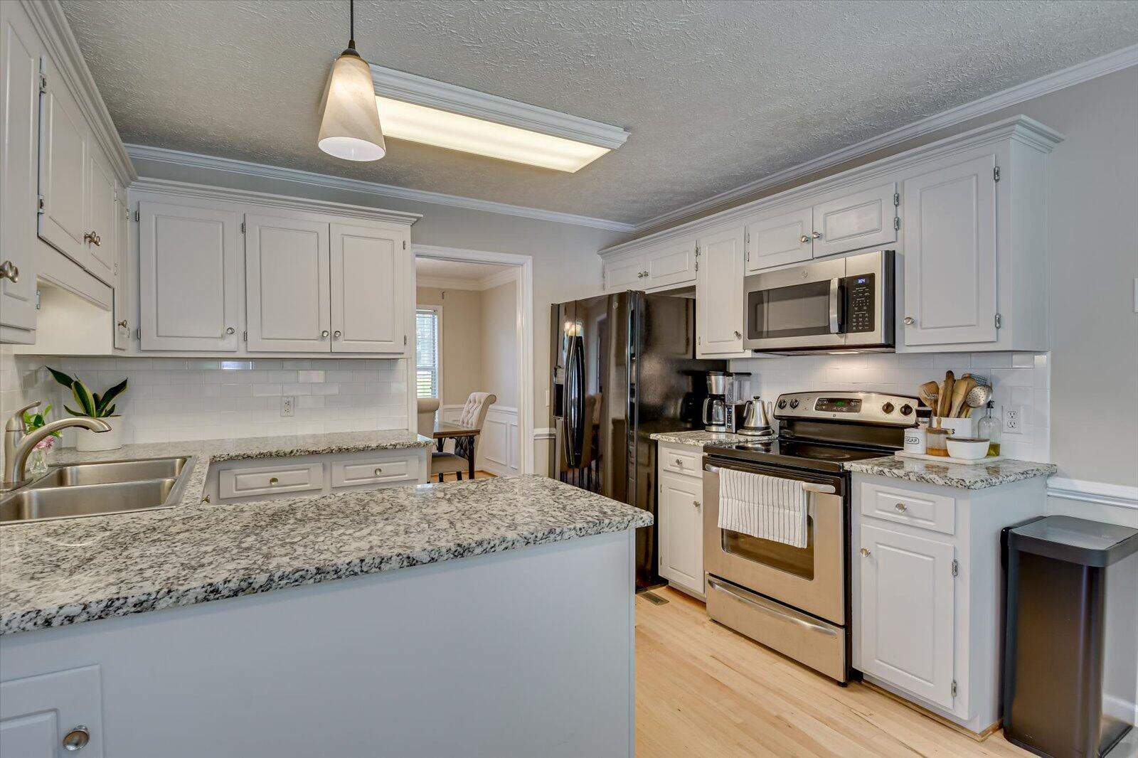 245 CHELTENHAM Drive