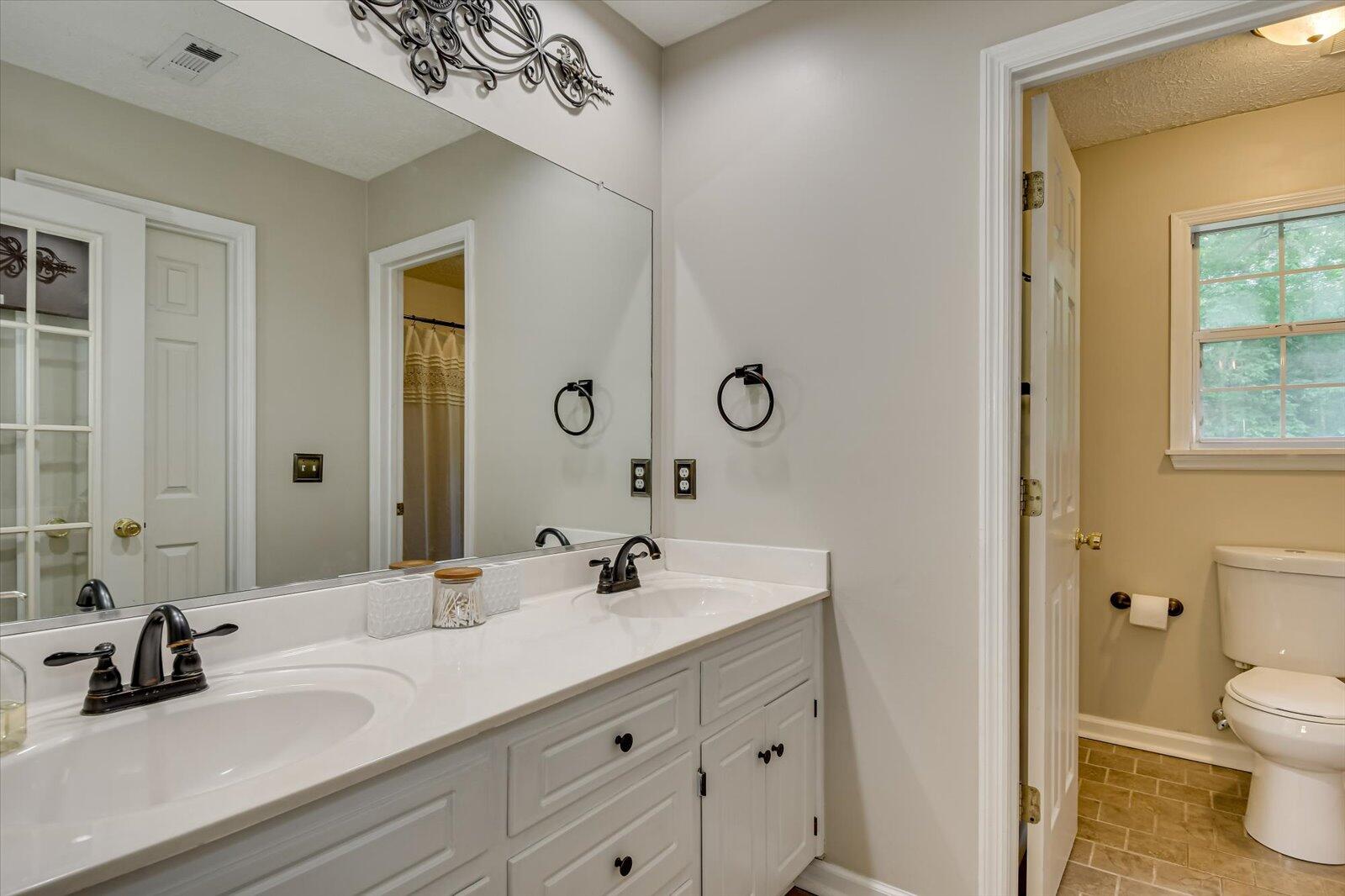 245 CHELTENHAM Drive