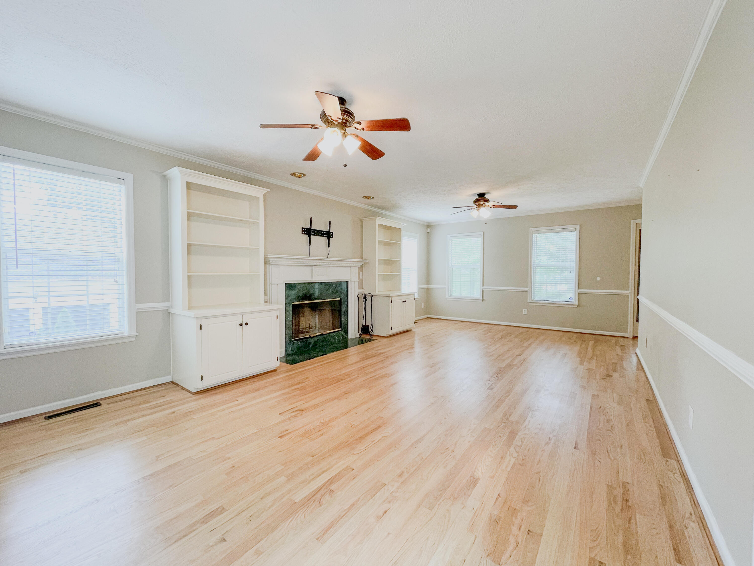 245 CHELTENHAM Drive