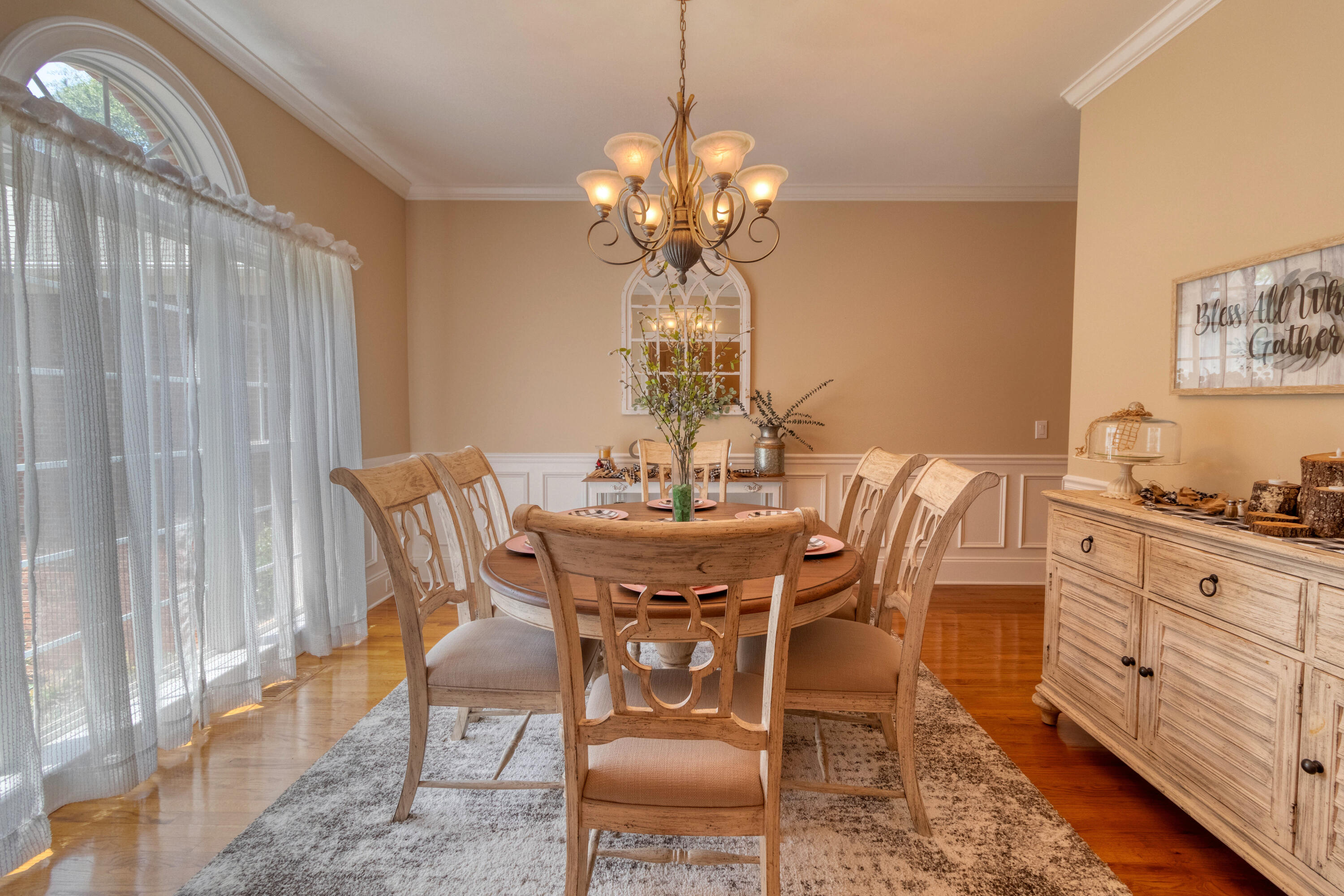 5428 BELLE MEAD Drive