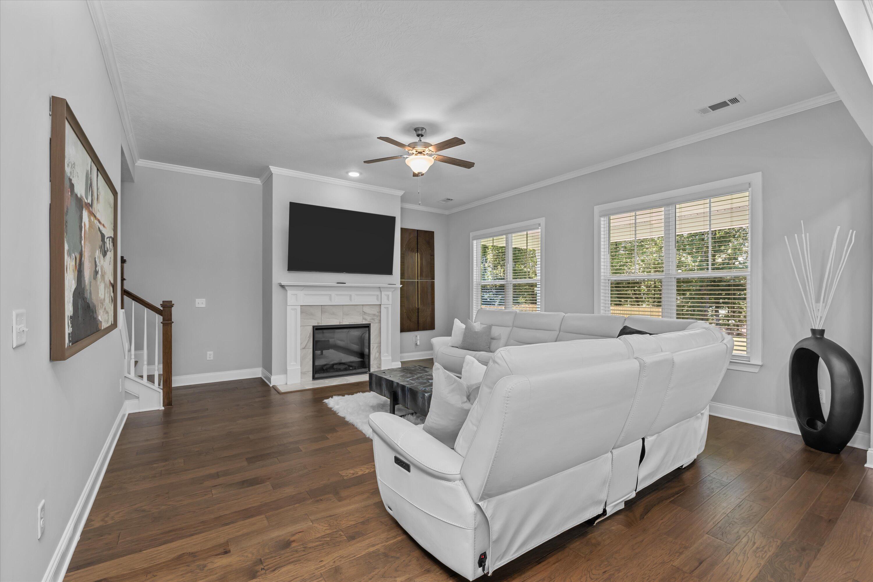 233 PROMINENCE Drive