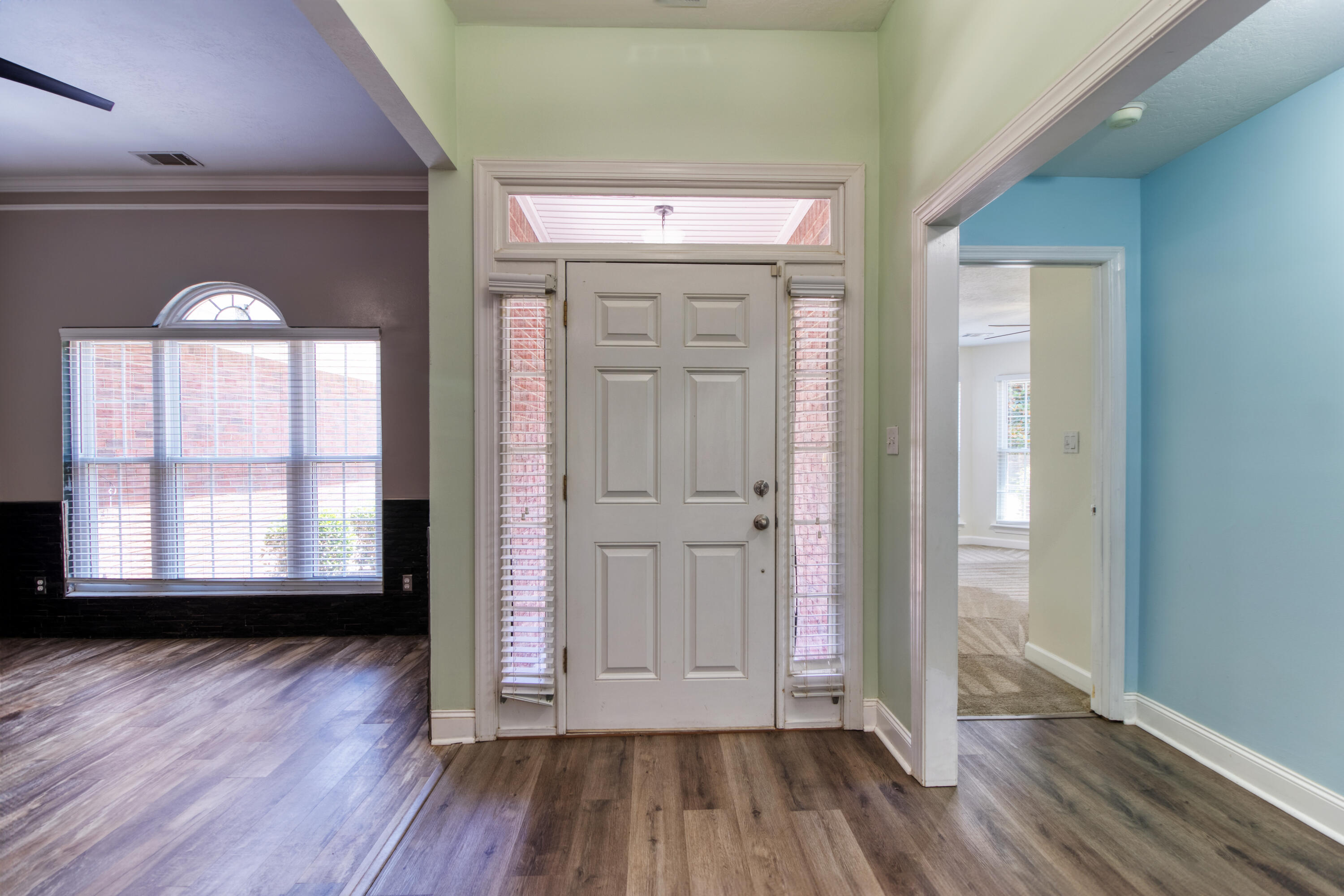 1050 BLACKFOOT Drive