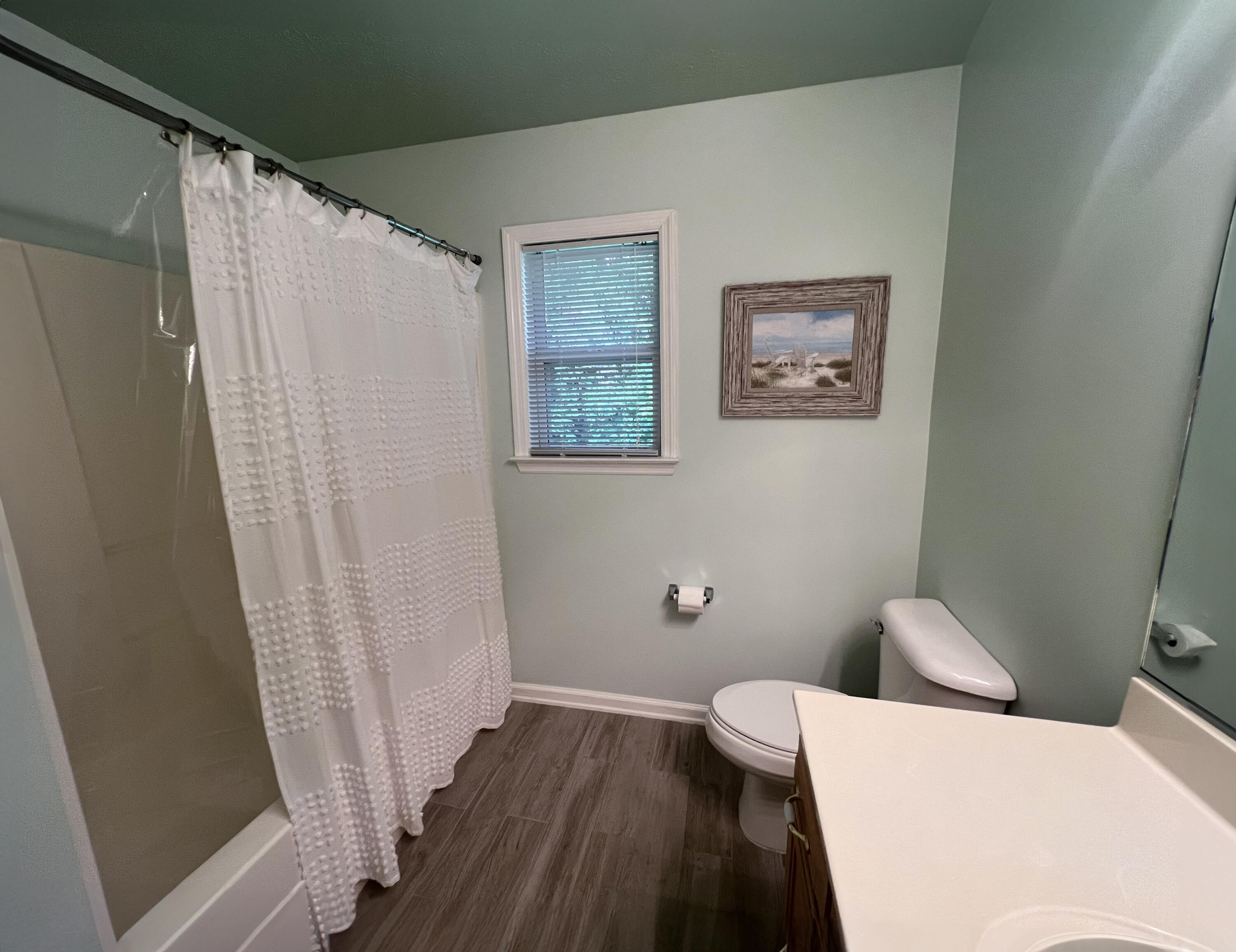 945 CURRYTOWNE Boulevard