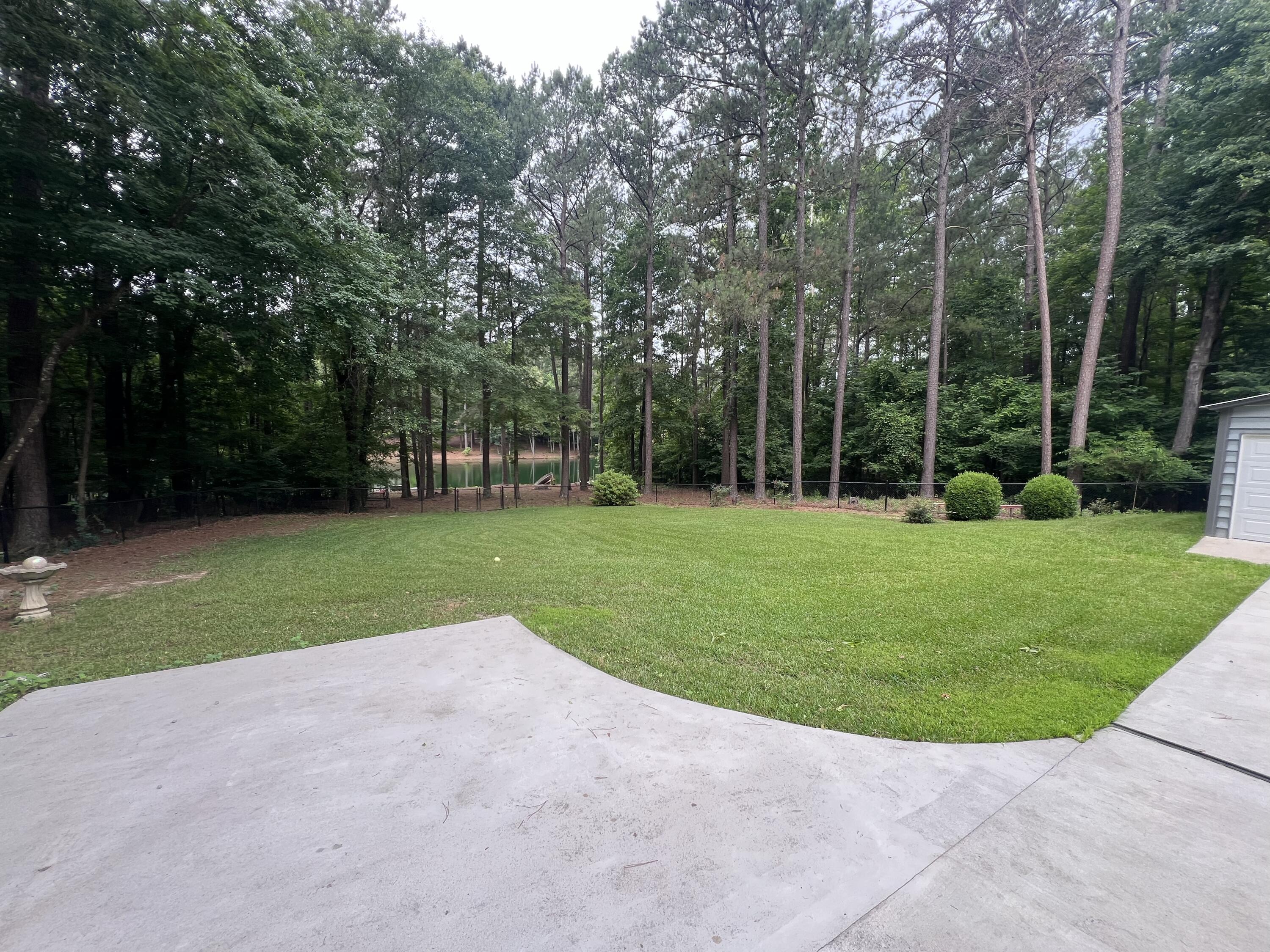 945 CURRYTOWNE Boulevard